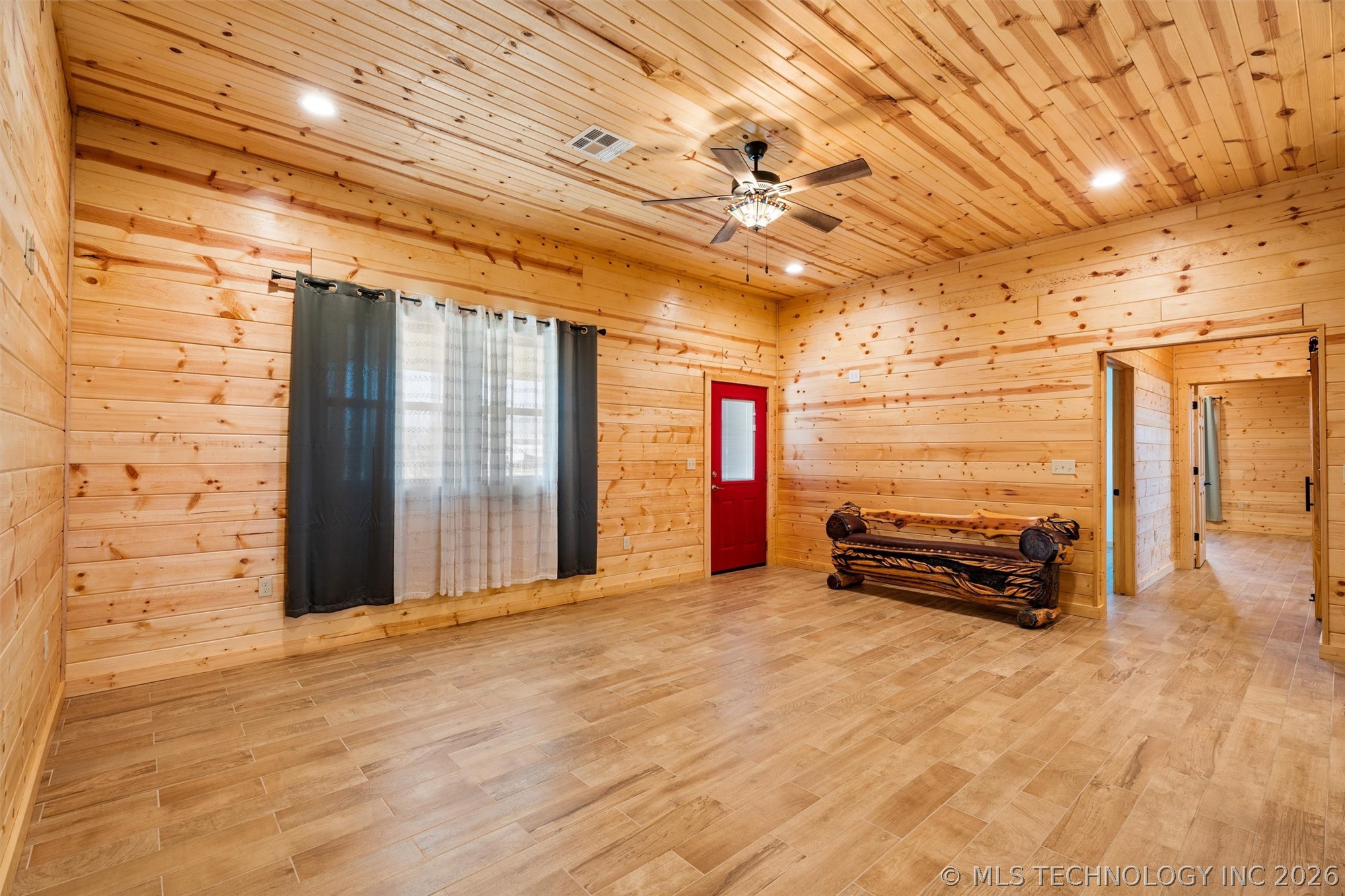 13908 N 3973 Drive Property Photo 9