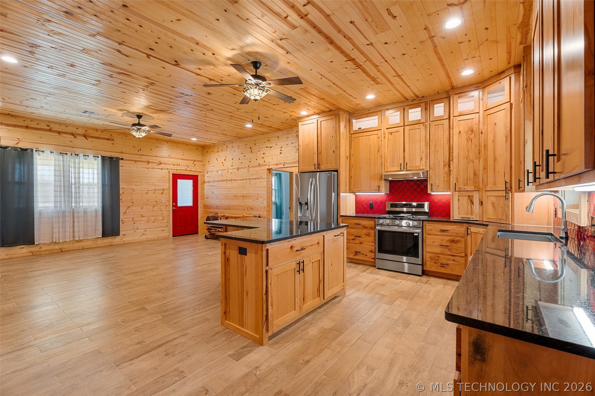13908 N 3973 Drive Property Photo 12