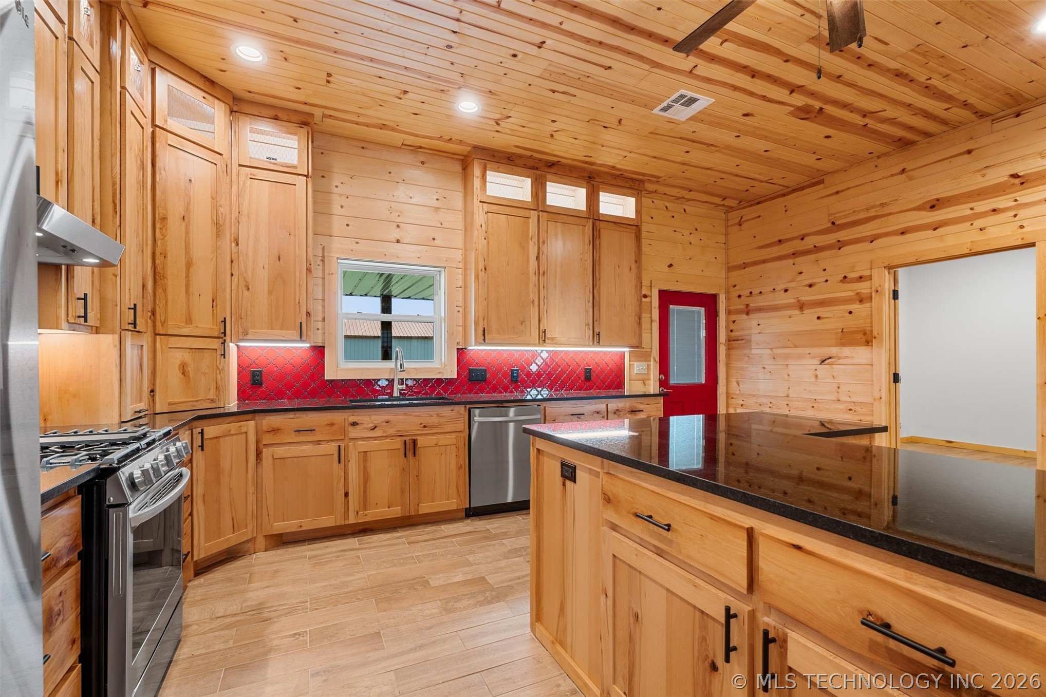 13908 N 3973 Drive Property Photo 16