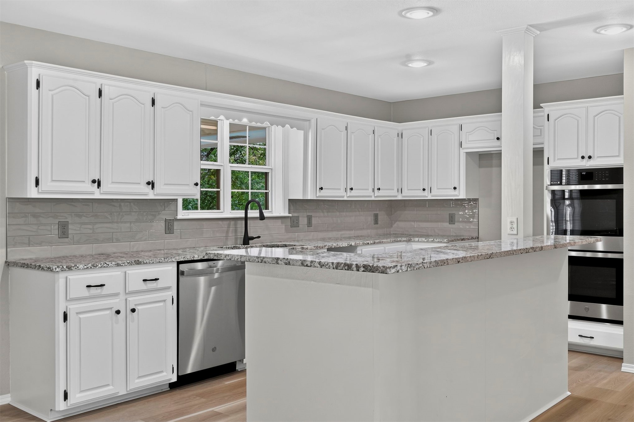 1904 College Park Road Property Photo 7