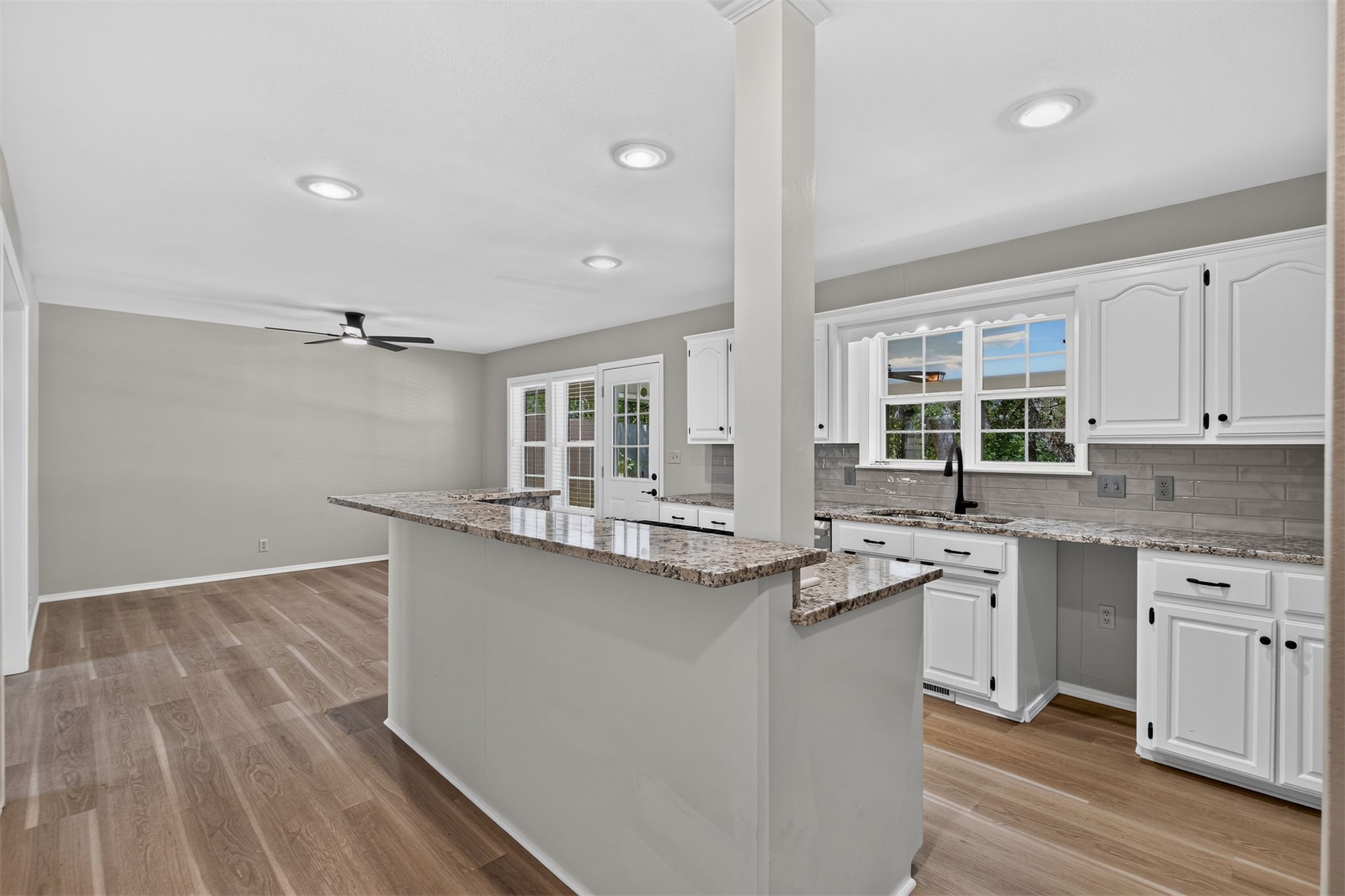 1904 College Park Road Property Photo 8