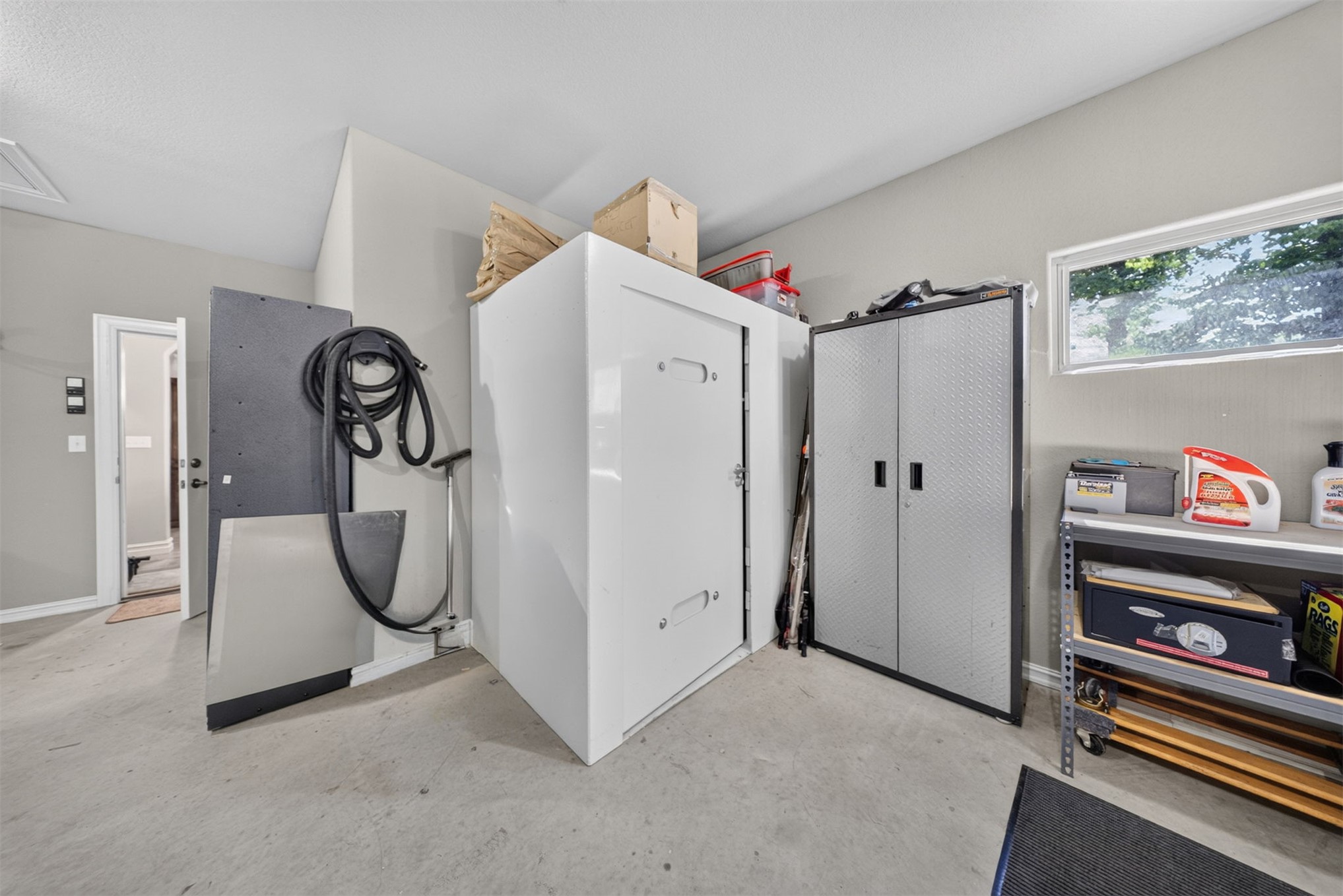59796 E 318 Lane Property Photo 32