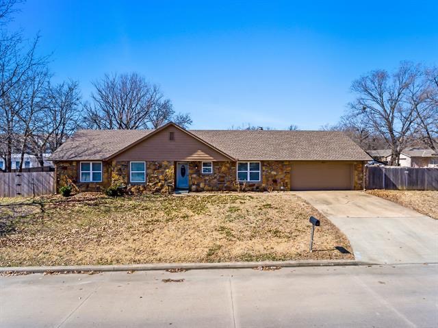 1631 Valley Parkway Property Photo 1
