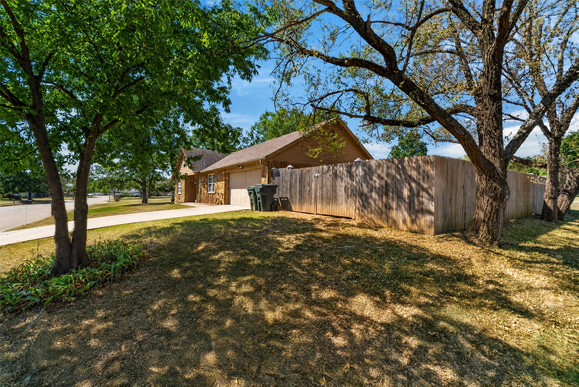 1631 Valley Parkway Property Photo 5