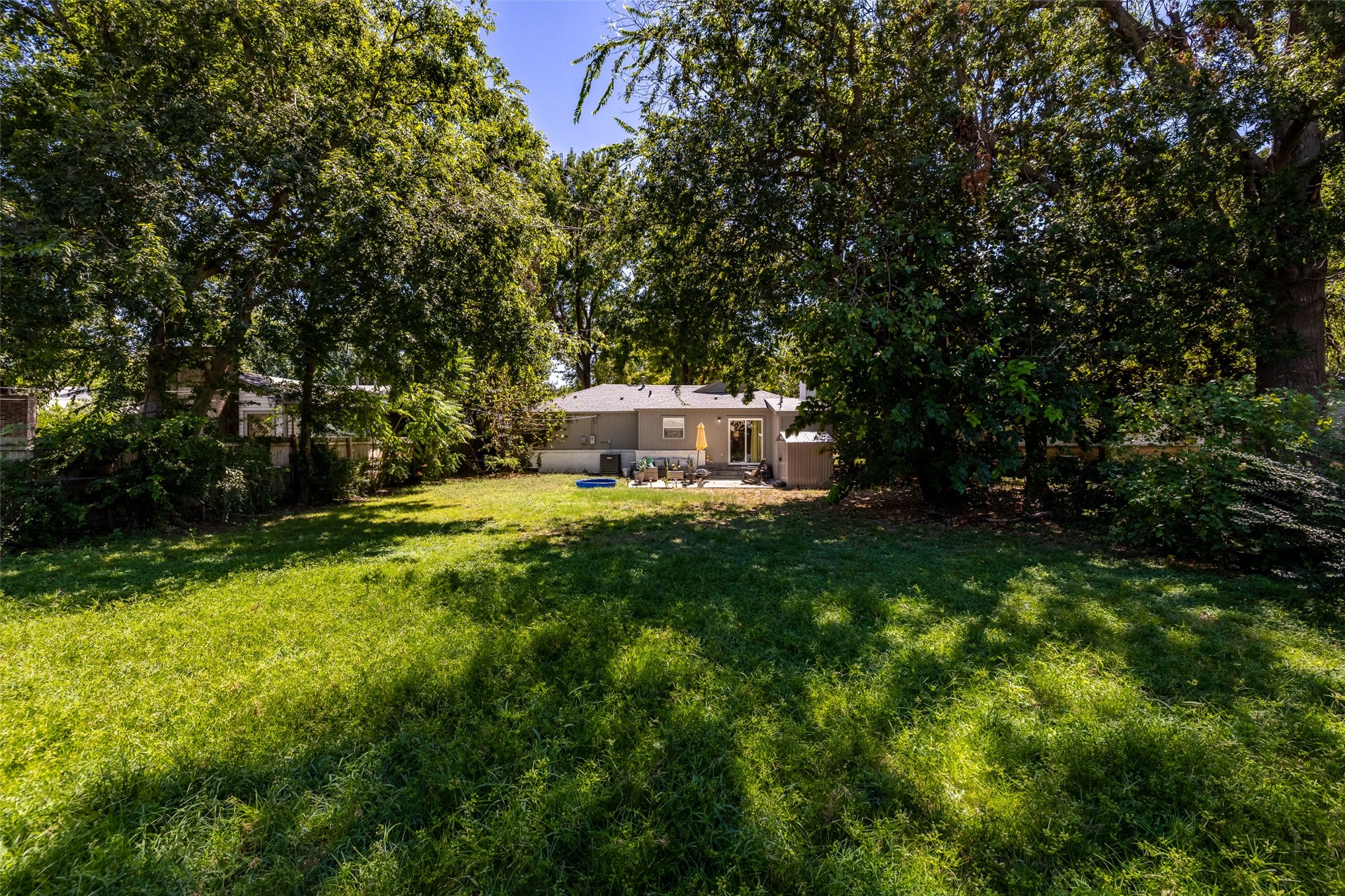 1441 E 52nd Street Property Photo 43