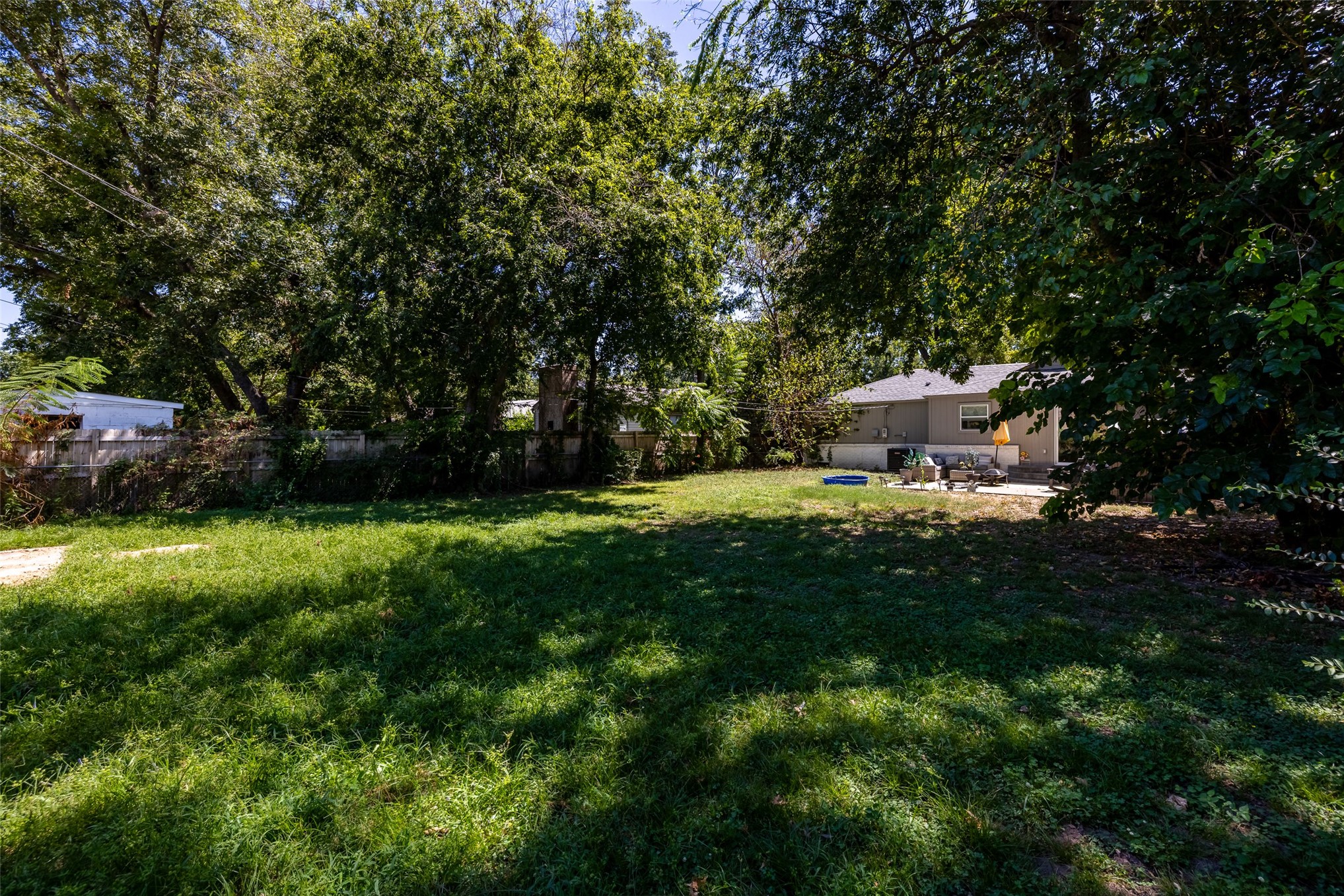 1441 E 52nd Street Property Photo 49