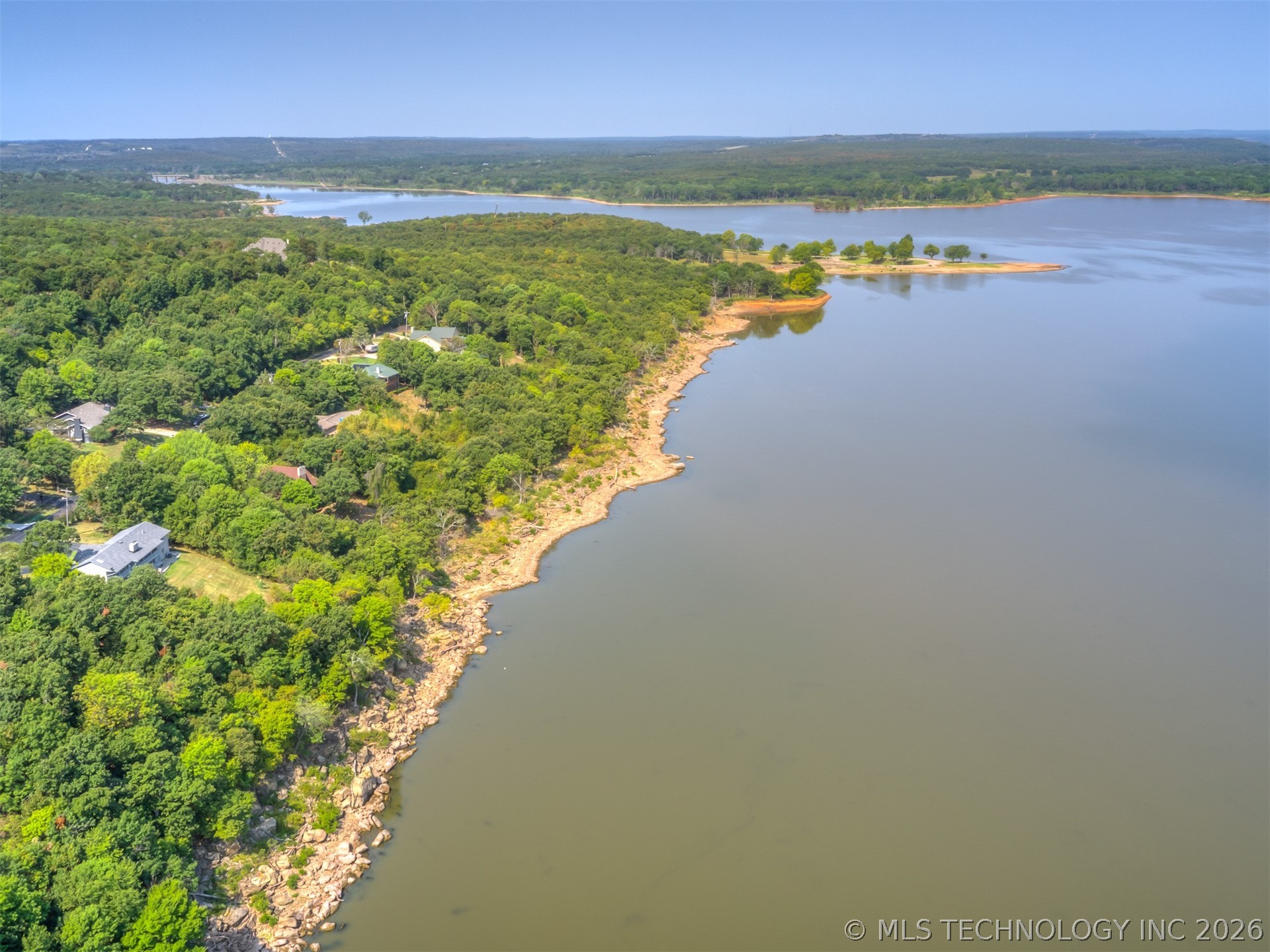 2659 W Lakeshore Drive Property Photo 8