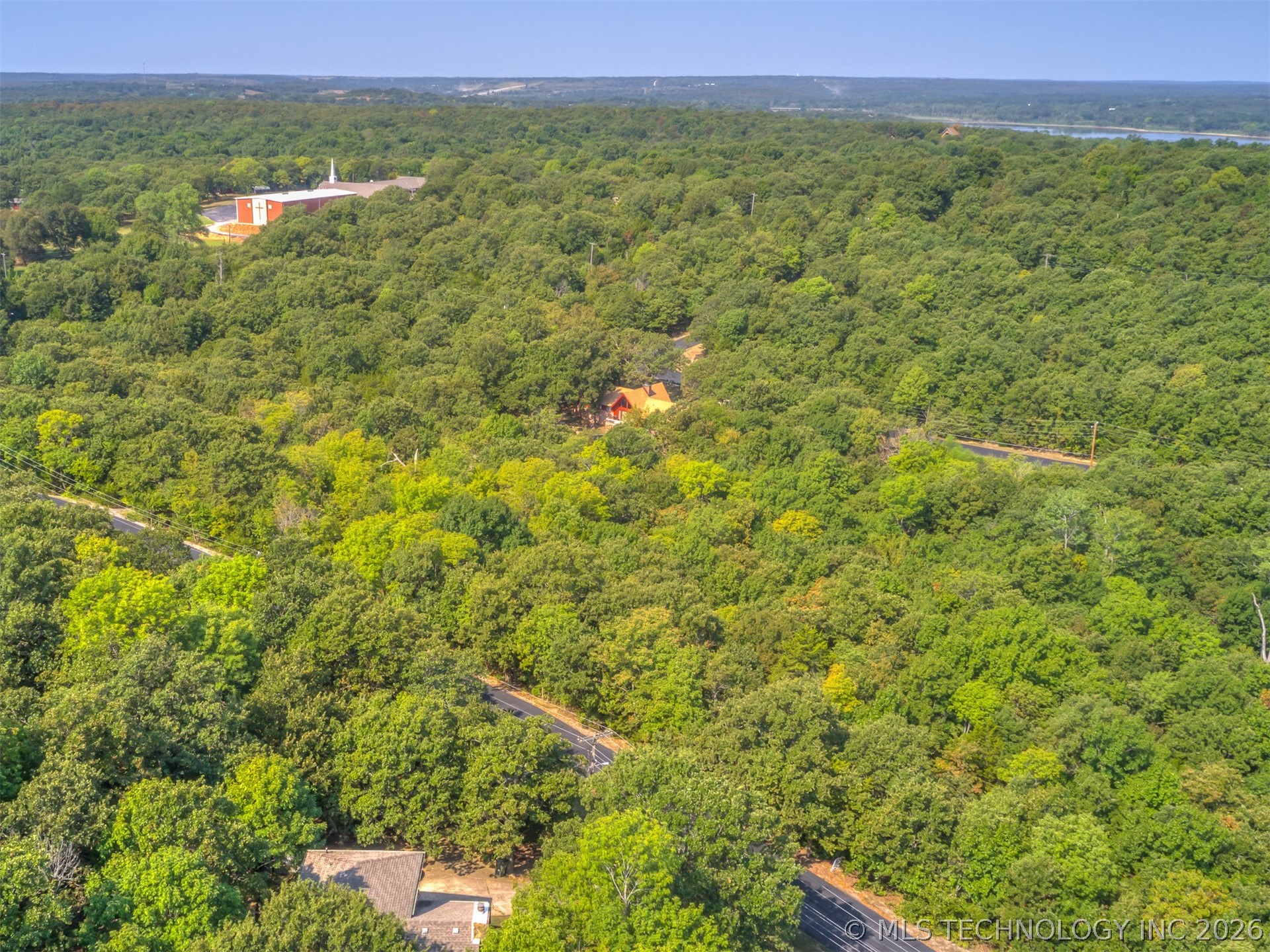 2659 W Lakeshore Drive Property Photo 15