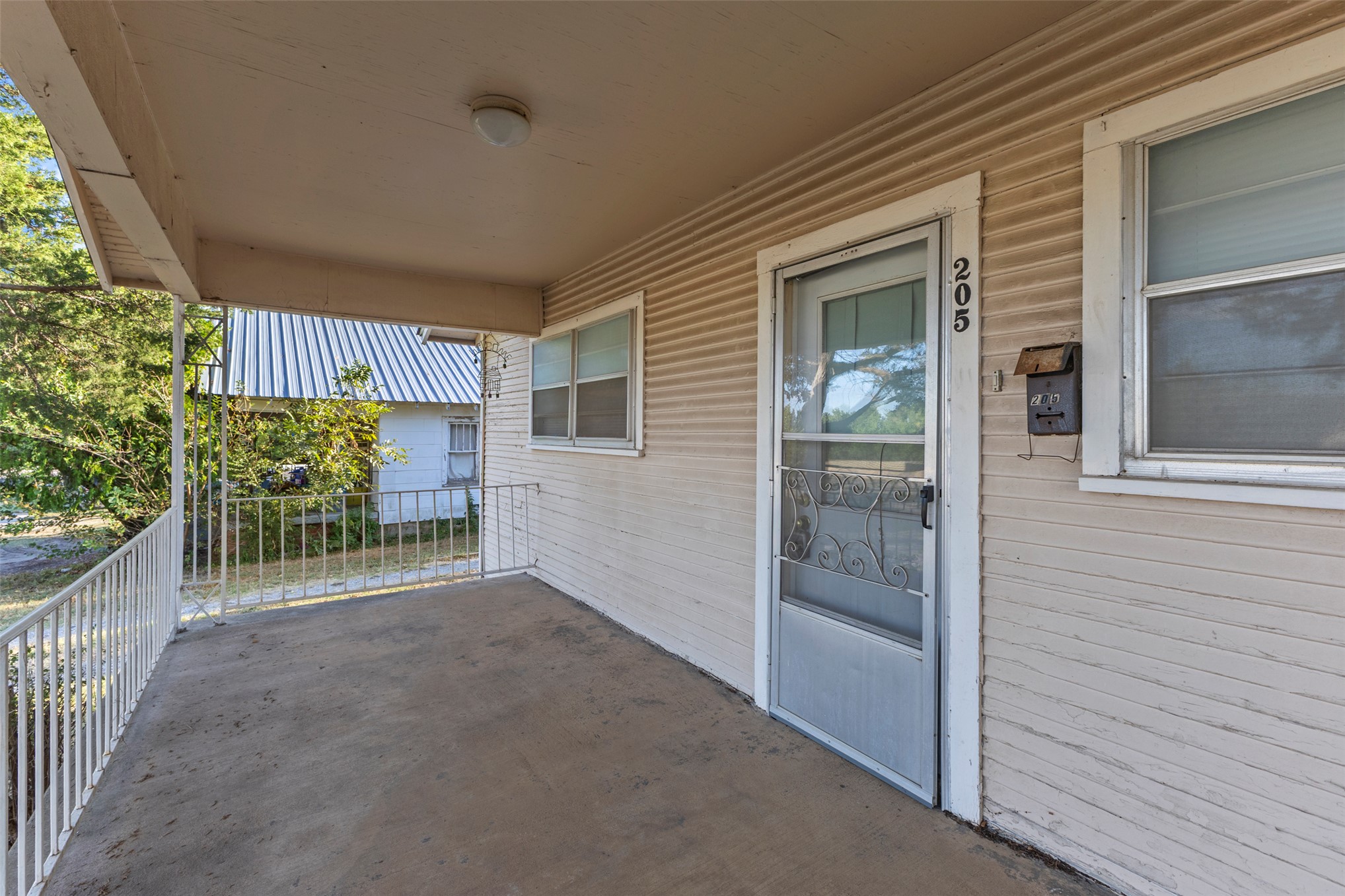 205 Broadway Street Property Photo 2