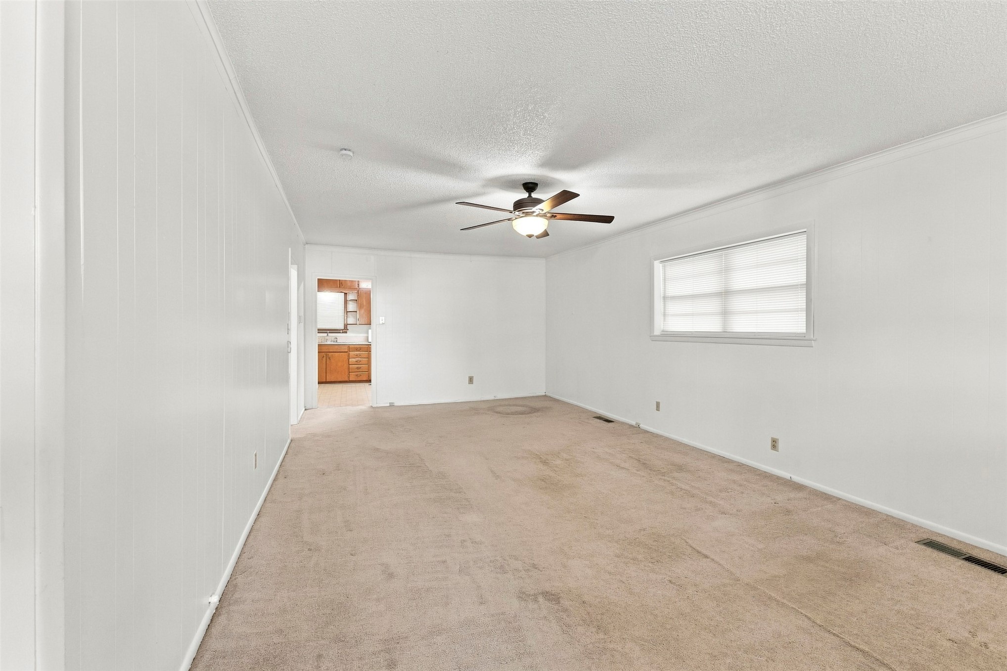 205 Broadway Street Property Photo 3