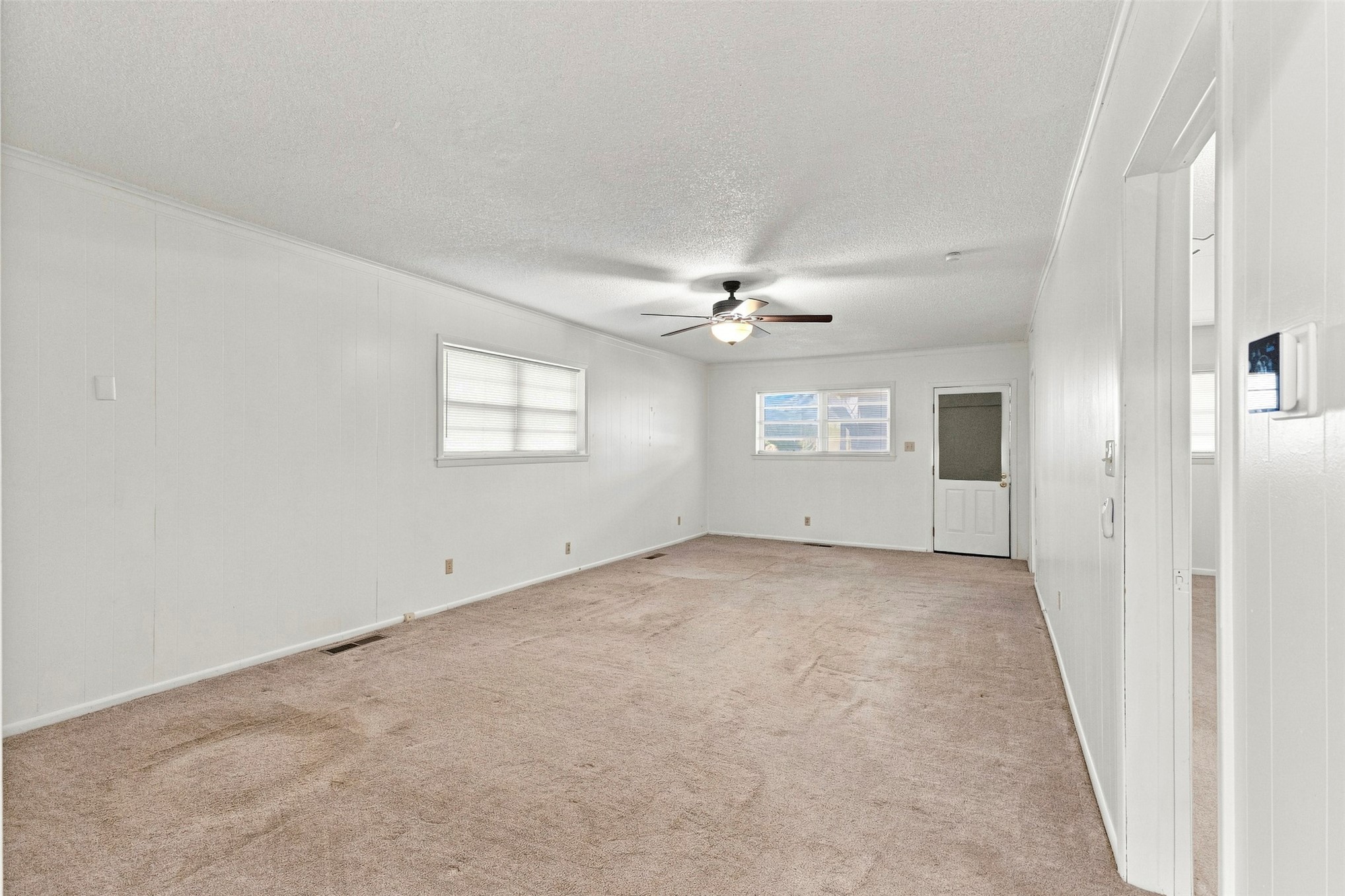 205 Broadway Street Property Photo 4