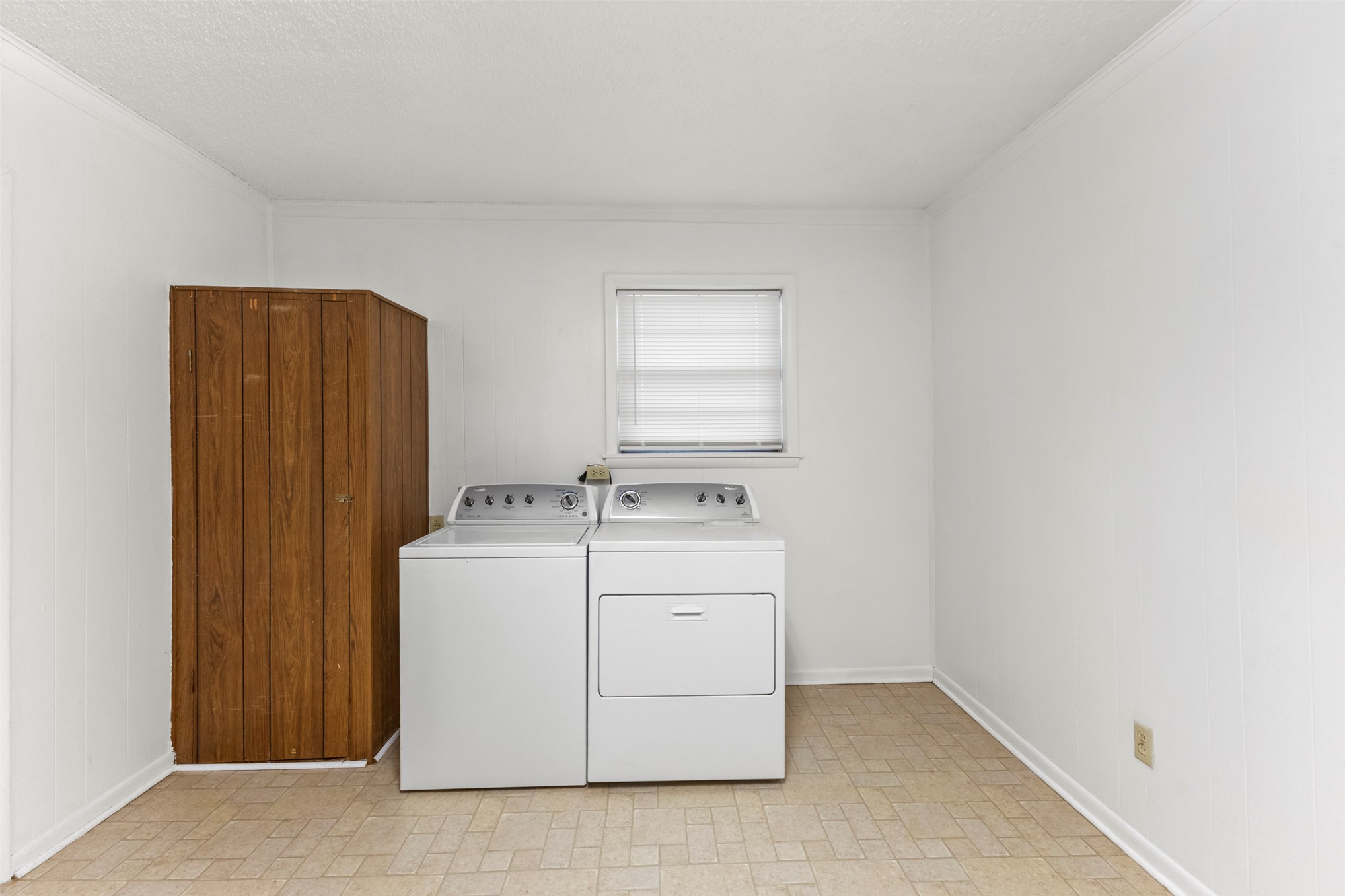 205 Broadway Street Property Photo 7