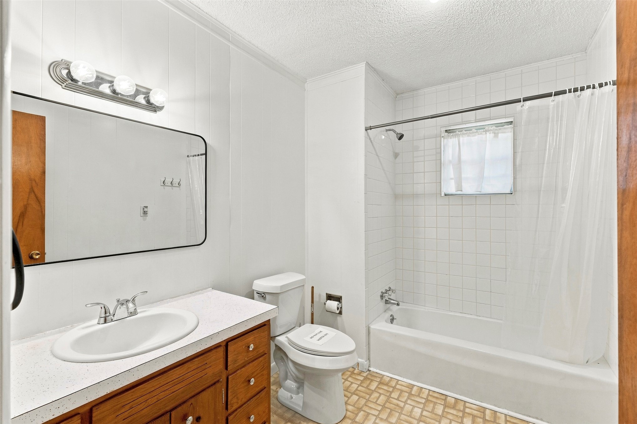 205 Broadway Street Property Photo 11