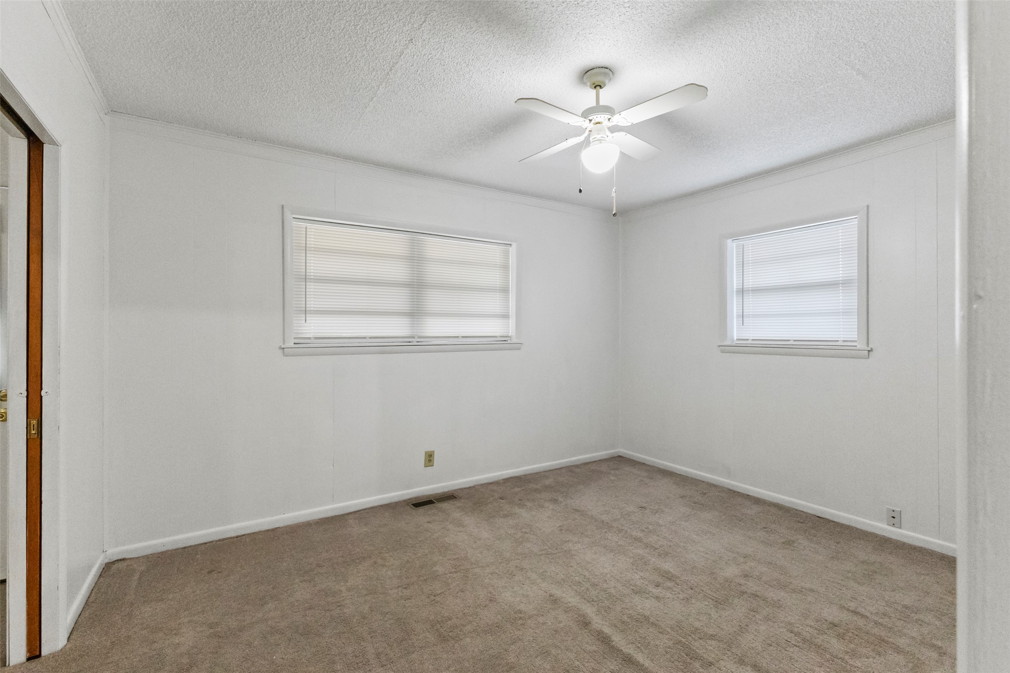 205 Broadway Street Property Photo 13
