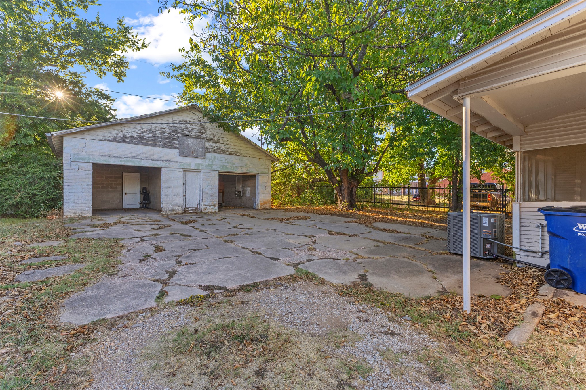 205 Broadway Street Property Photo 15