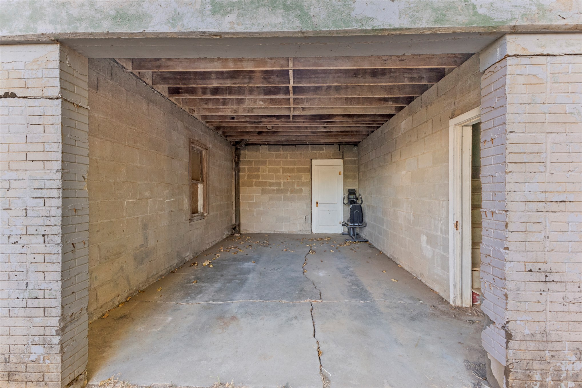 205 Broadway Street Property Photo 16
