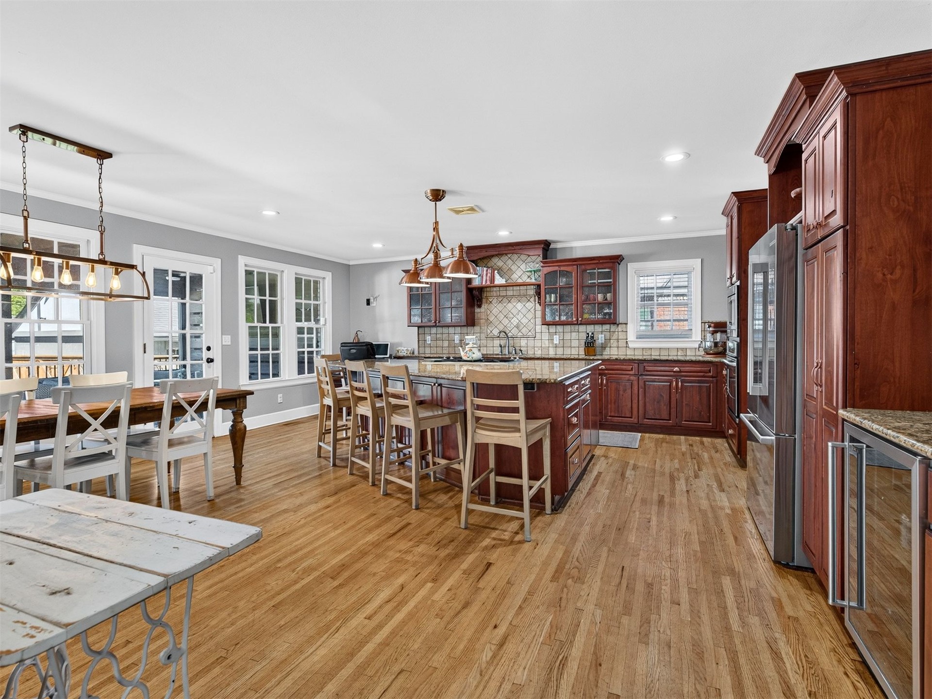 1934 S Evanston Avenue Property Photo 13