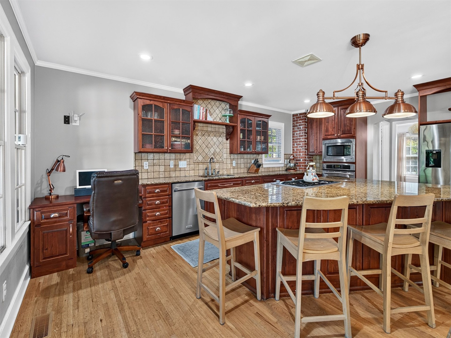1934 S Evanston Avenue Property Photo 16