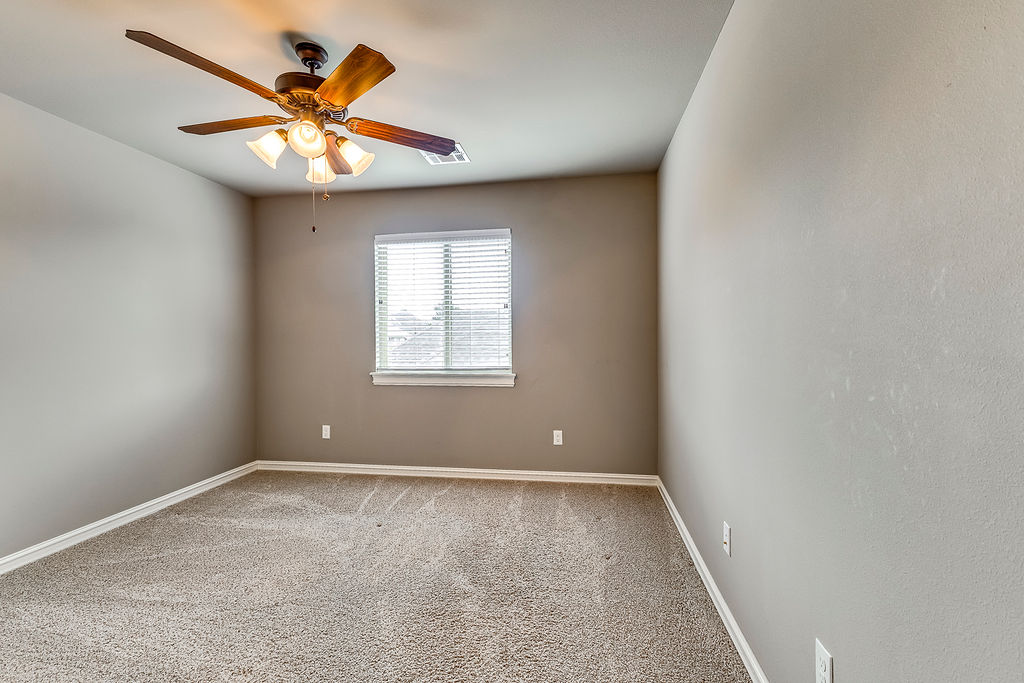 12913 S 2nd Street Property Photo 40