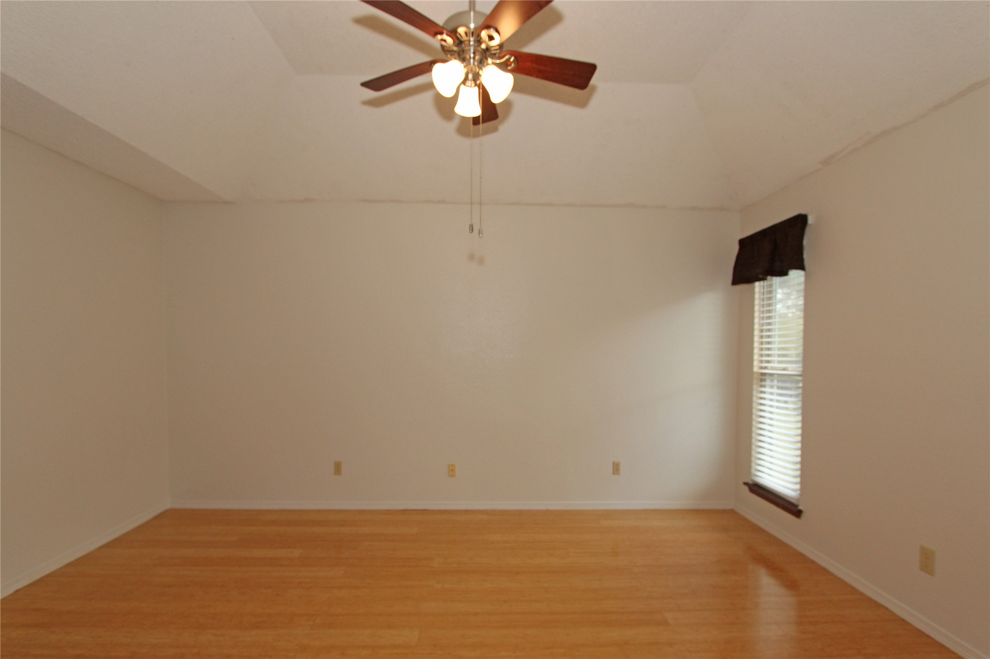 9226 E 95th Street Property Photo 15