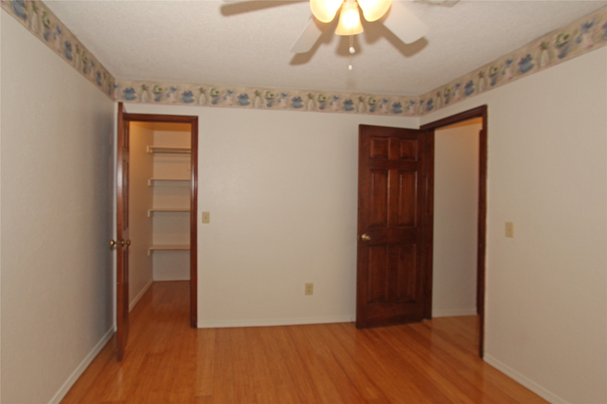 9226 E 95th Street Property Photo 17