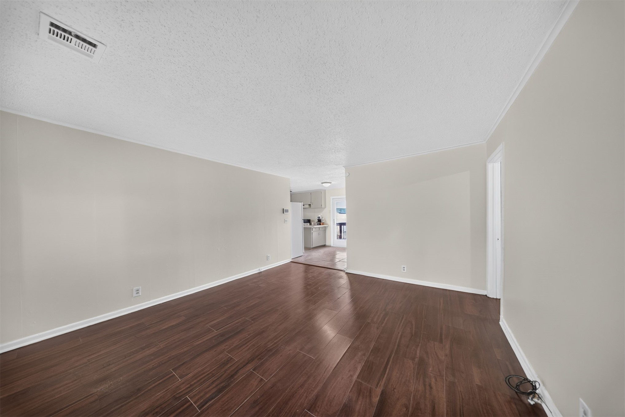 9517 E Newton Place Property Photo 6