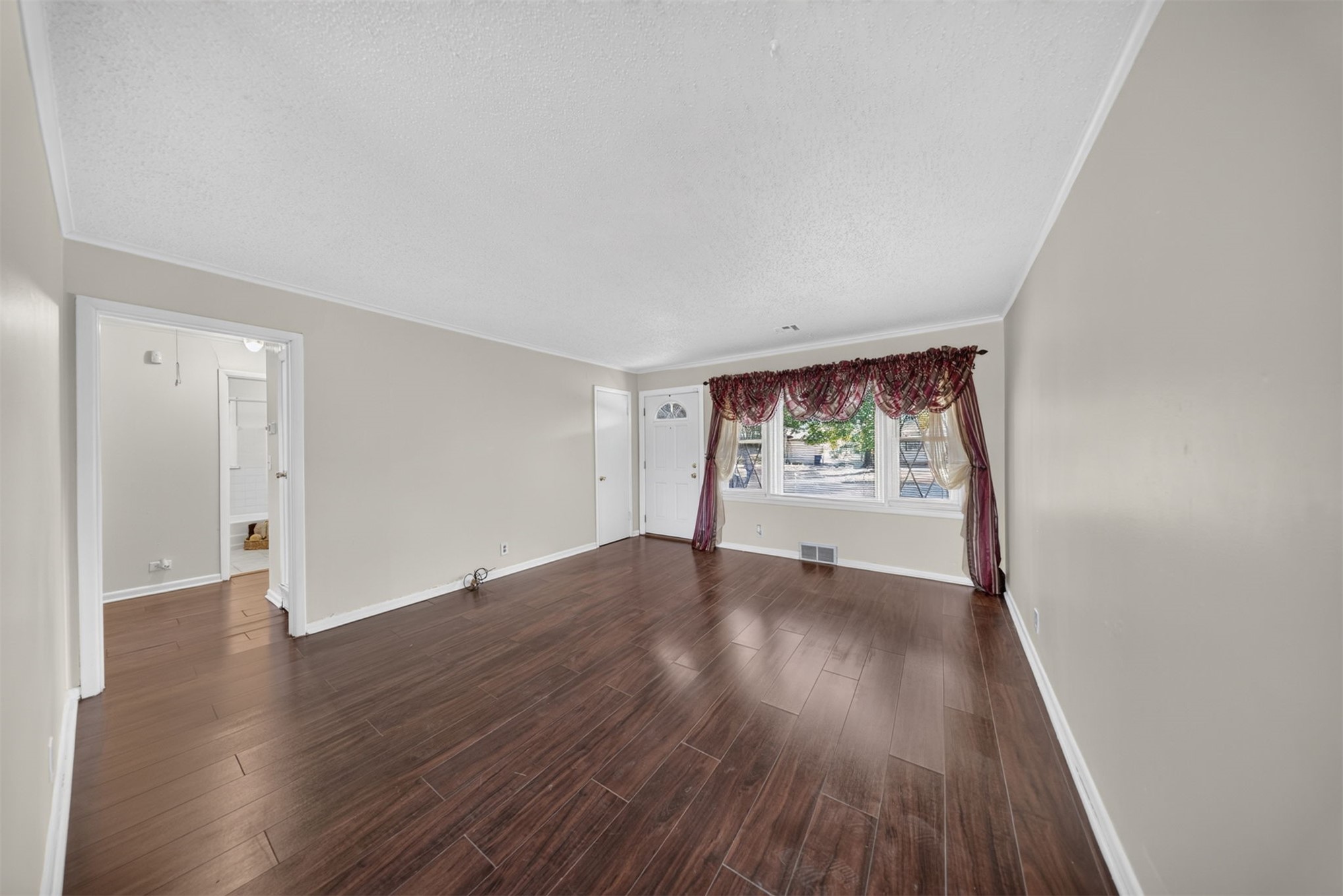 9517 E Newton Place Property Photo 7