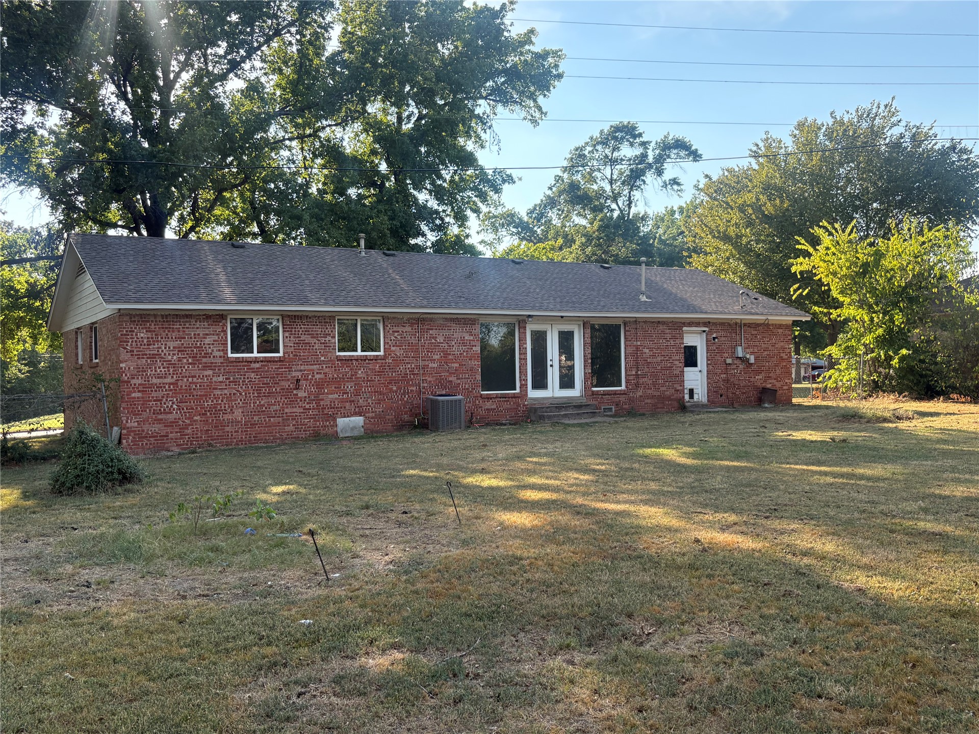 801 N Brady Drive Property Photo 7