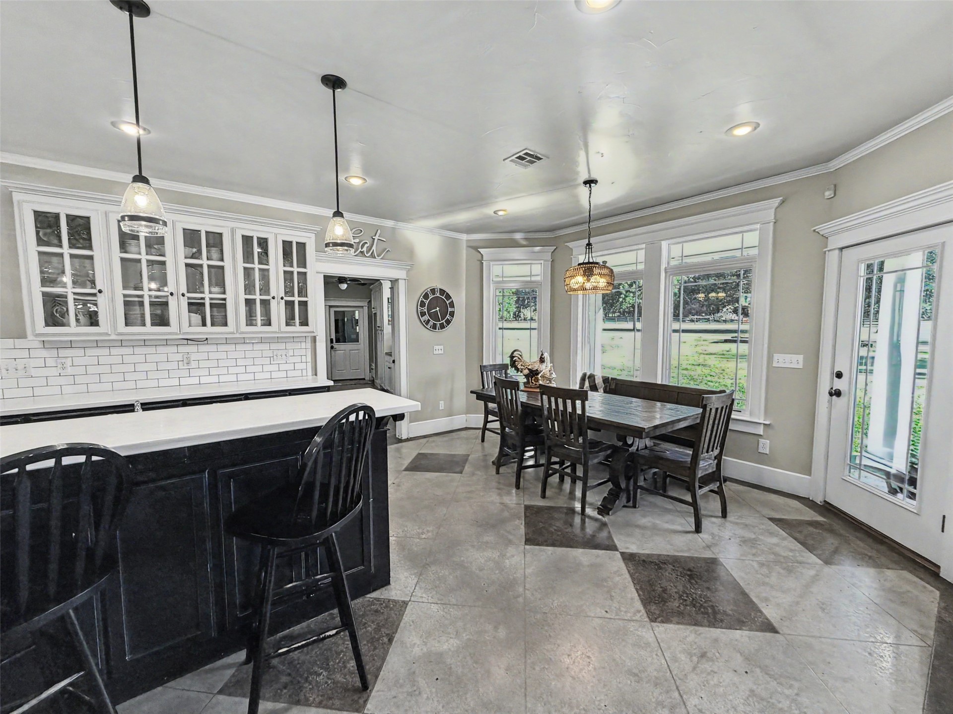 19216 W Pettit Bay Road Property Photo 25