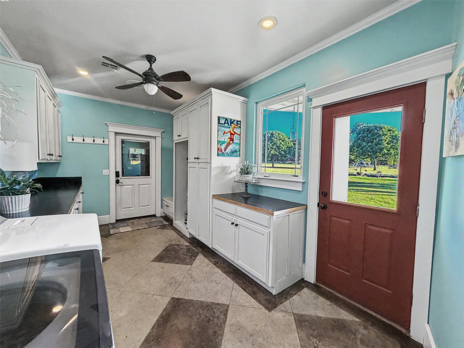 19216 W Pettit Bay Road Property Photo 27