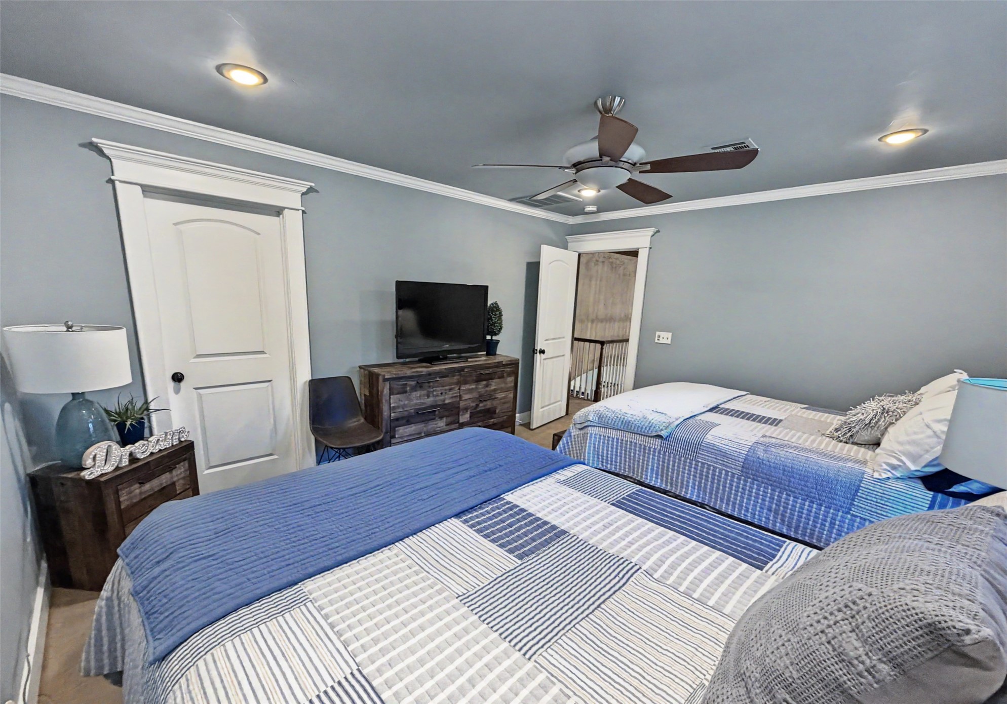 19216 W Pettit Bay Road Property Photo 61