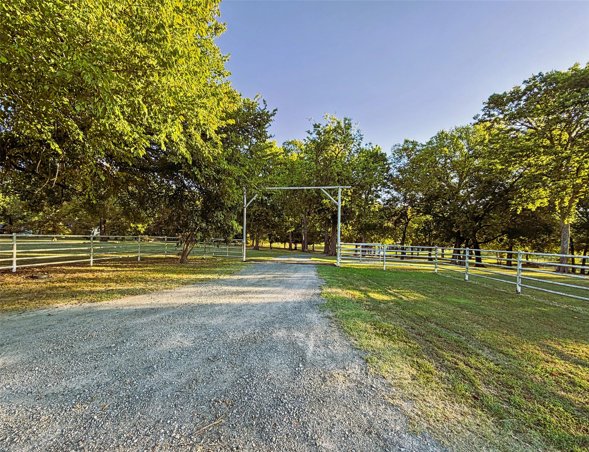 19216 W Pettit Bay Road Property Photo 69