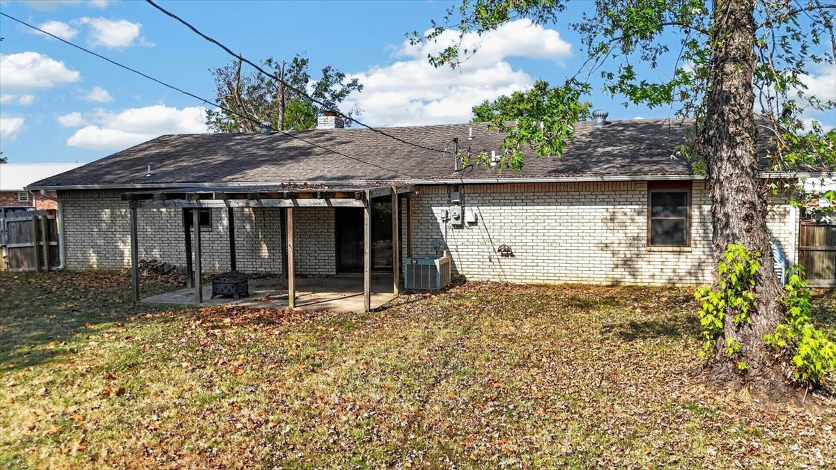 162 Sunset Street Property Photo 7