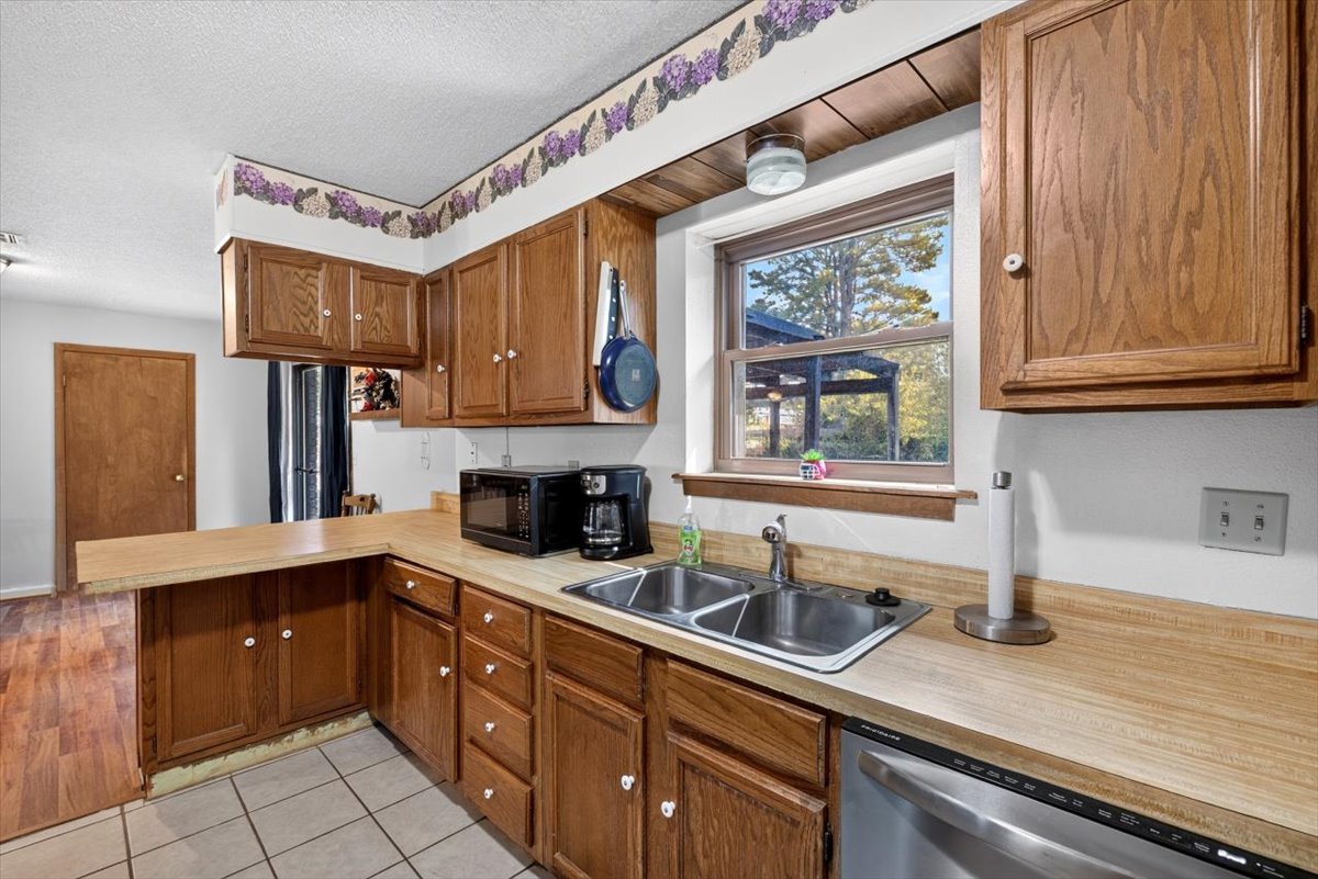 162 Sunset Street Property Photo 19