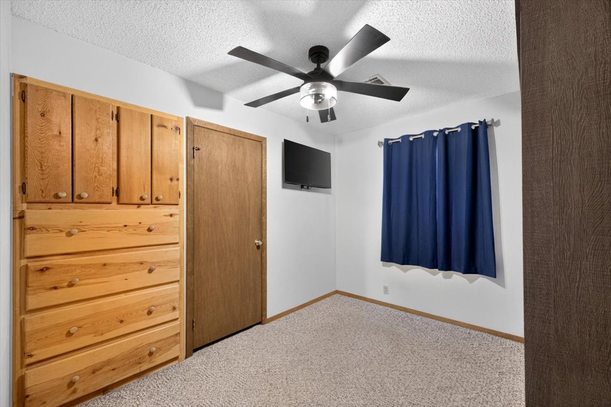 162 Sunset Street Property Photo 27