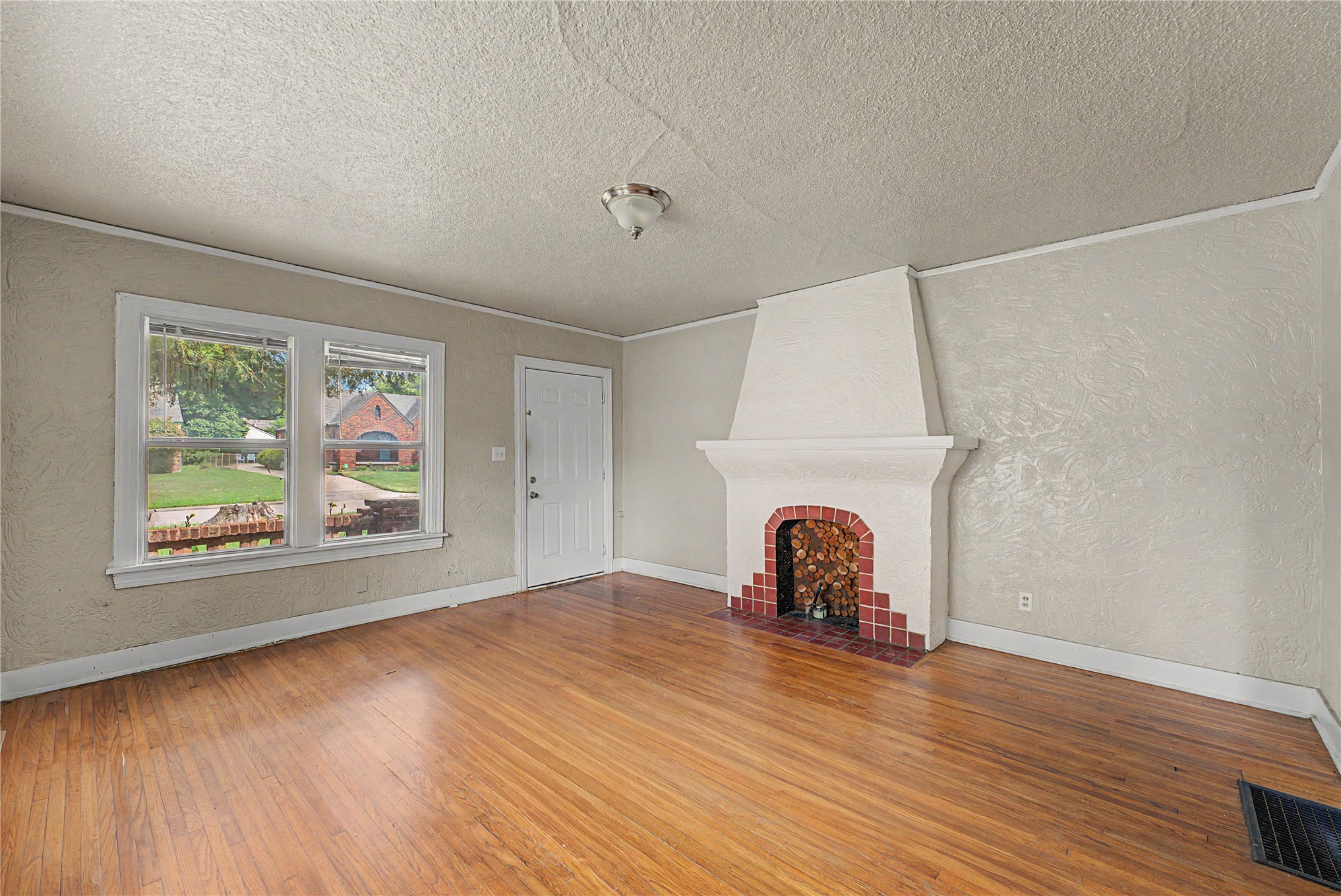 1216 S Birmingham Avenue E Property Photo 7