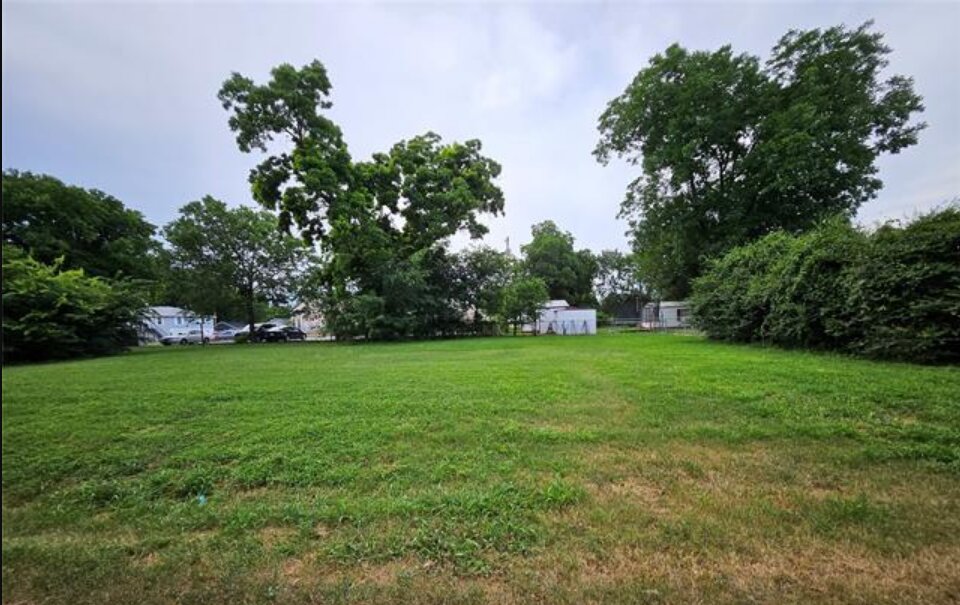 603 6th Se Property Photo 1