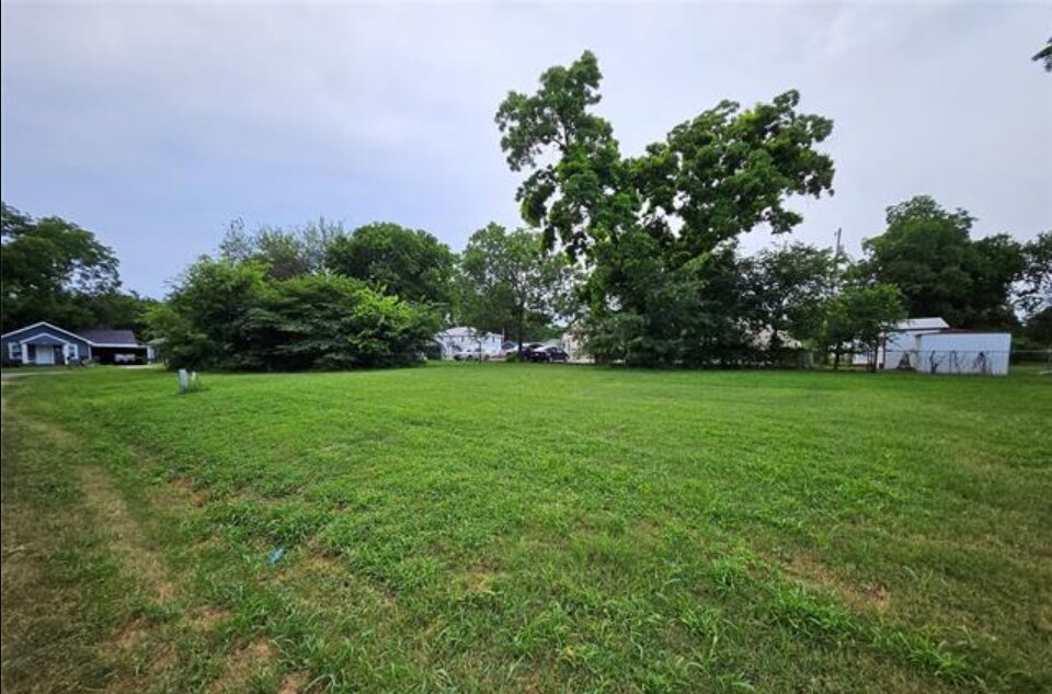 603 6th Se Property Photo 2