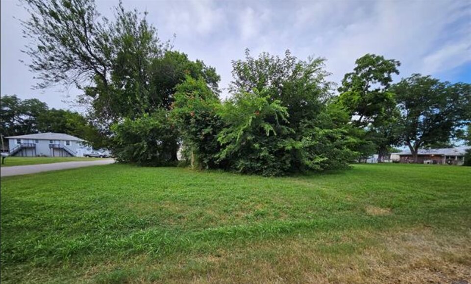 603 6th Se Property Photo 3
