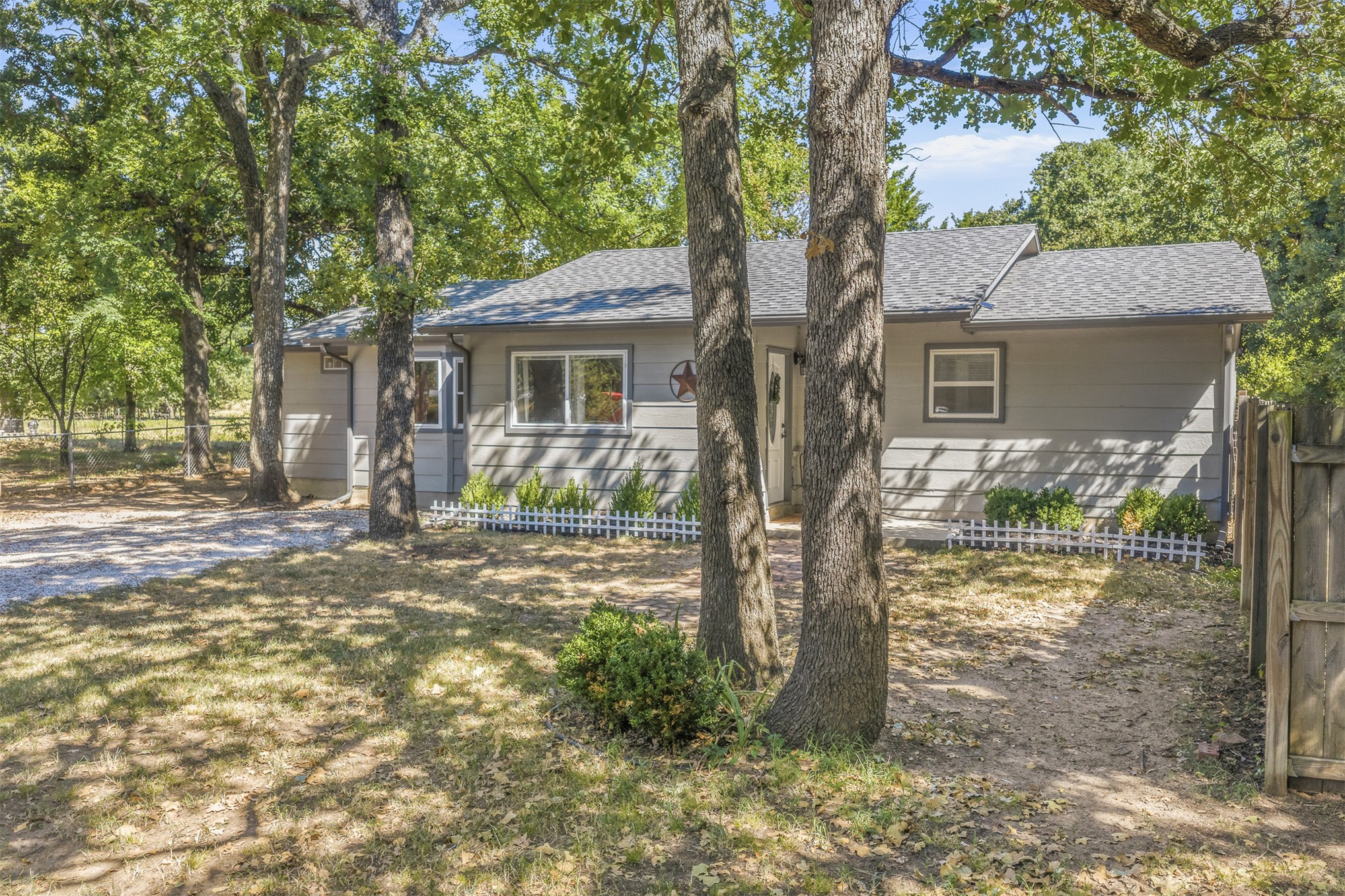 1976 Buckskin Road Property Photo 22