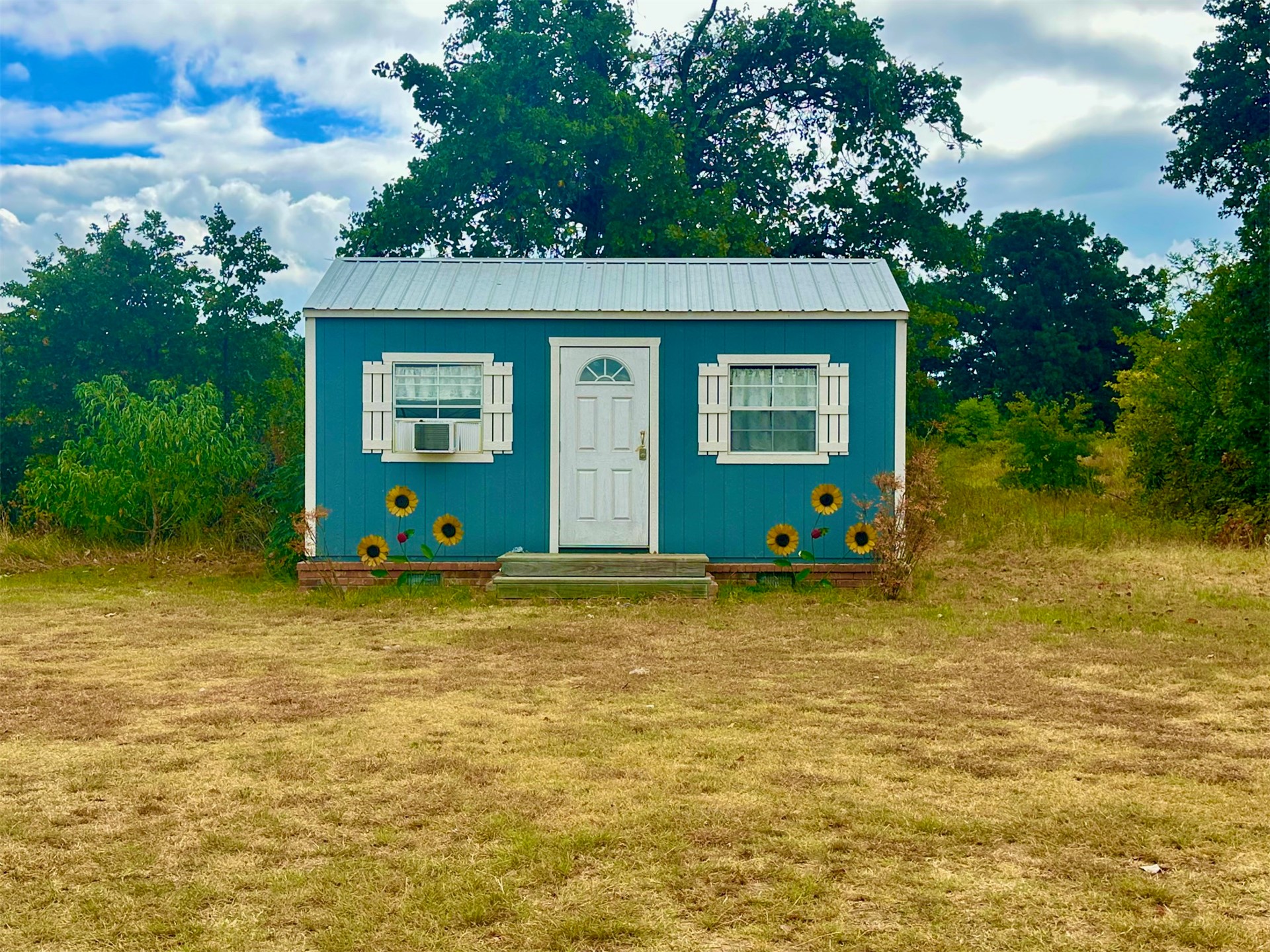 4550 Enos Road Property Photo 15