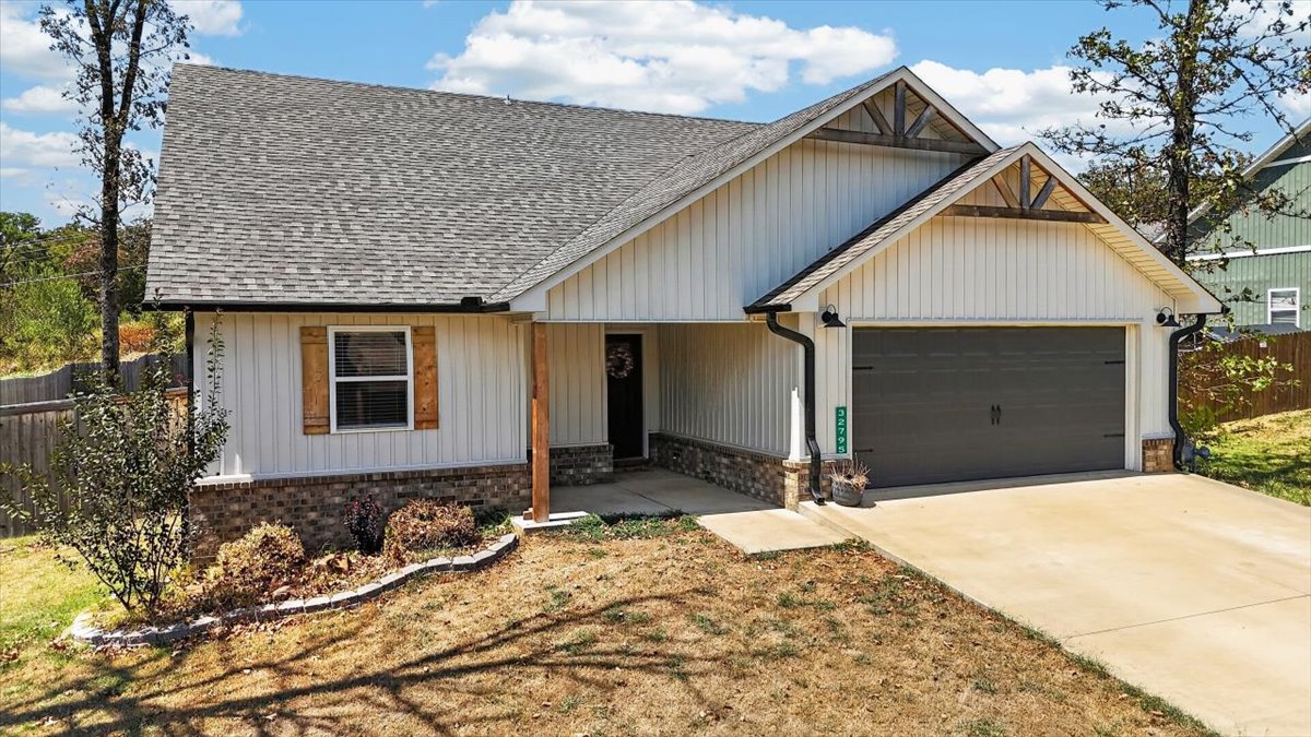 32795 Webb Lane Property Photo 4