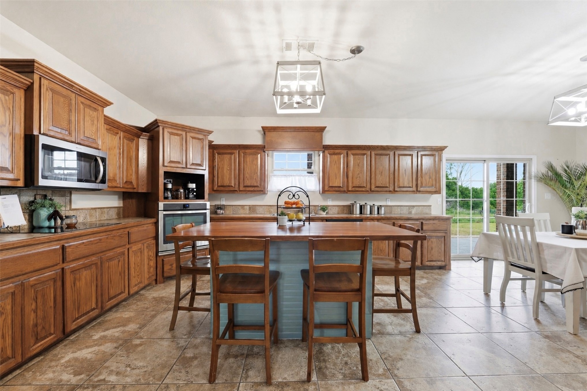 100712 S 4790 Property Photo 11