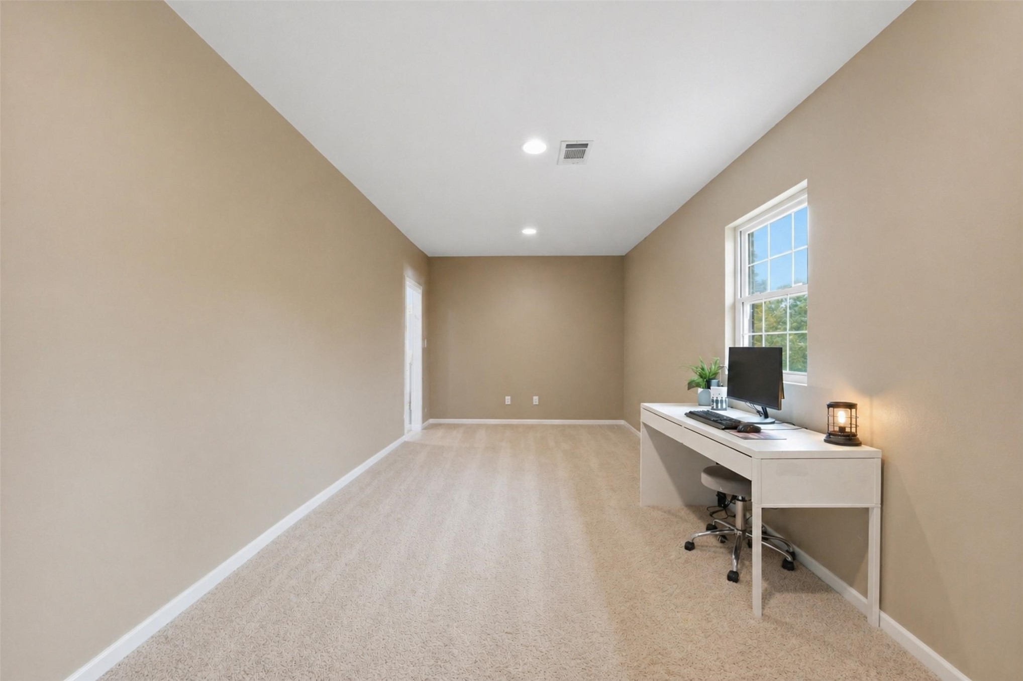 100712 S 4790 Property Photo 28