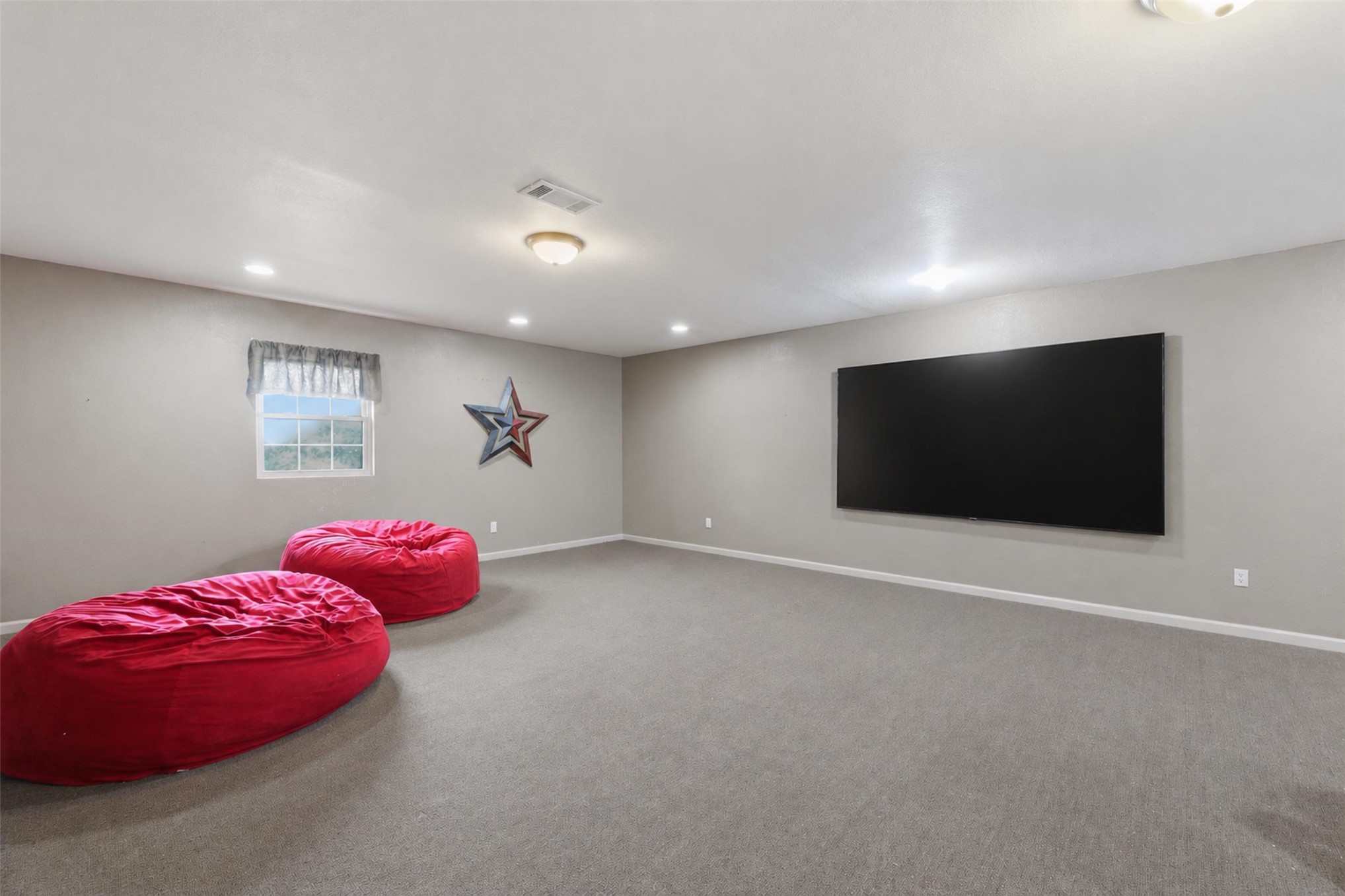 100712 S 4790 Property Photo 30
