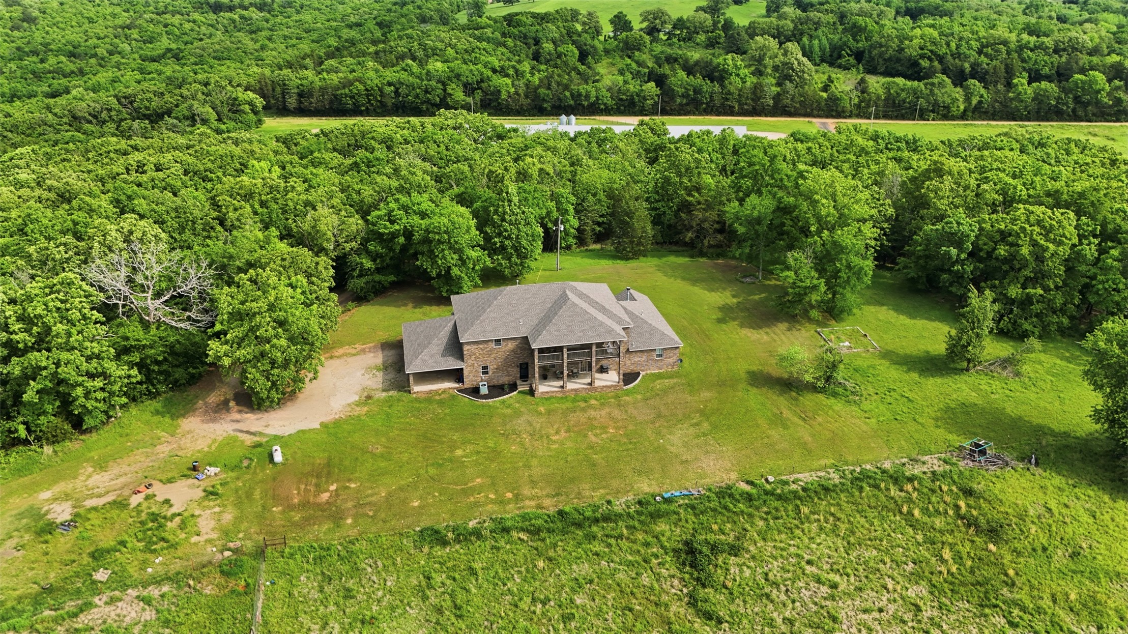100712 S 4790 Property Photo 35