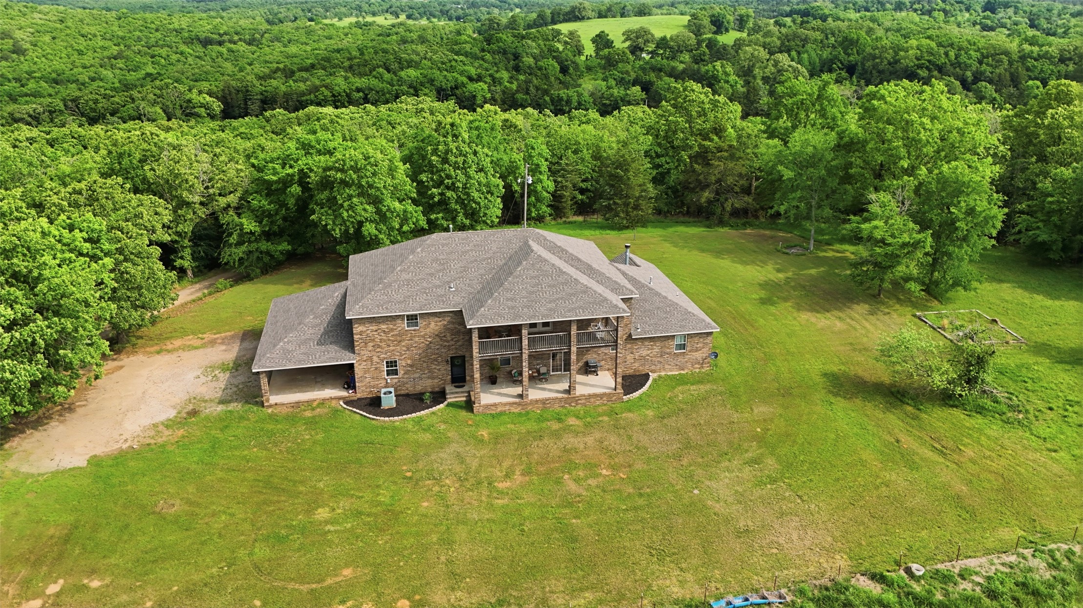 100712 S 4790 Property Photo 36