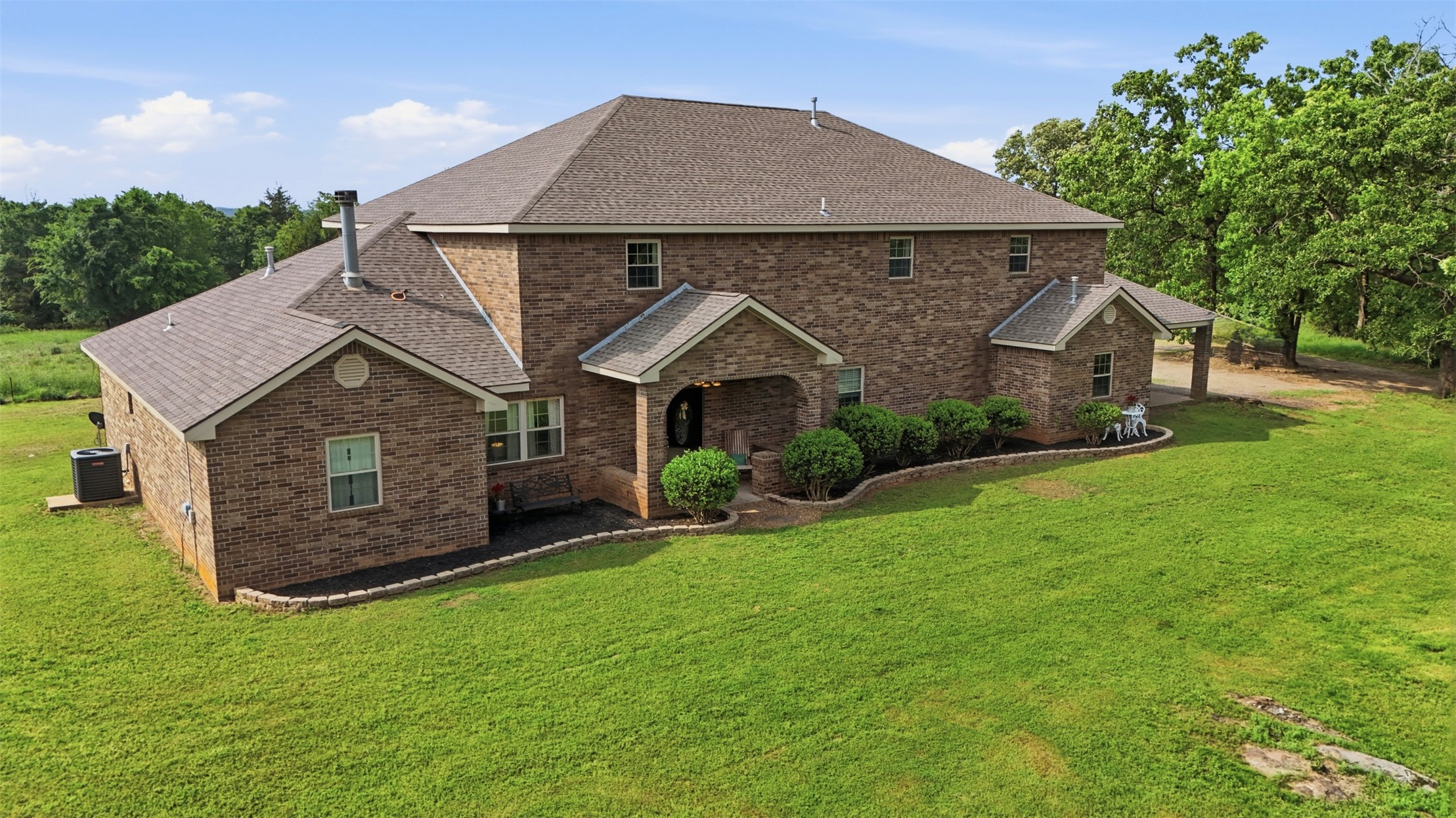 100712 S 4790 Property Photo 37