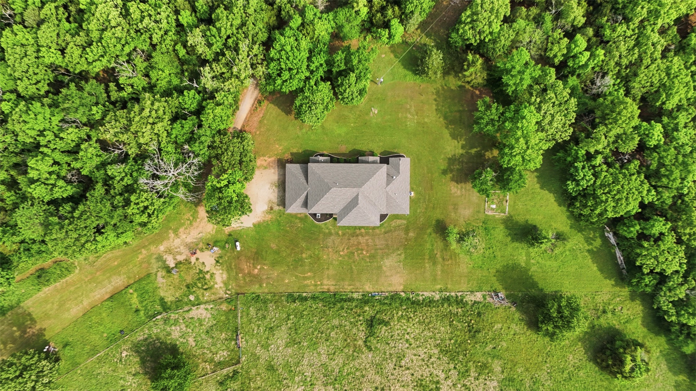 100712 S 4790 Property Photo 38