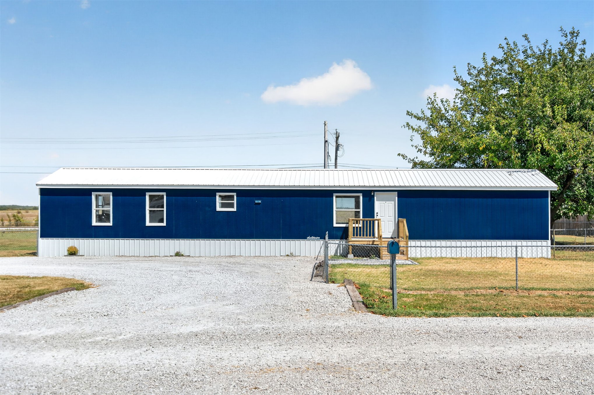13771 S Lionel Avenue Property Photo 1